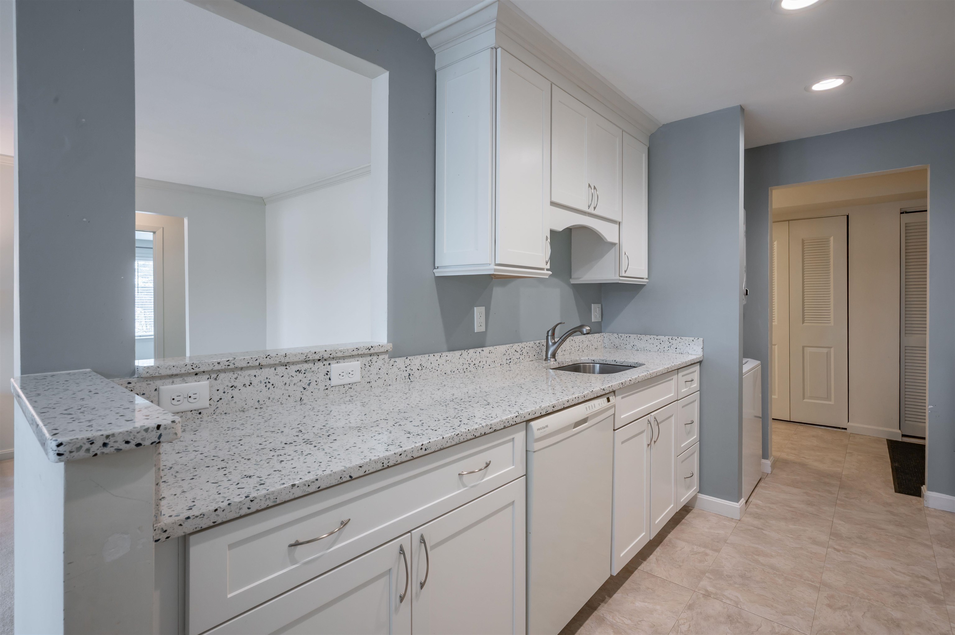 Homes for sale in Nashua, NH | 33 Spit Brook Rd #A2, Nashua, NH 03060 | MLS# 5078337