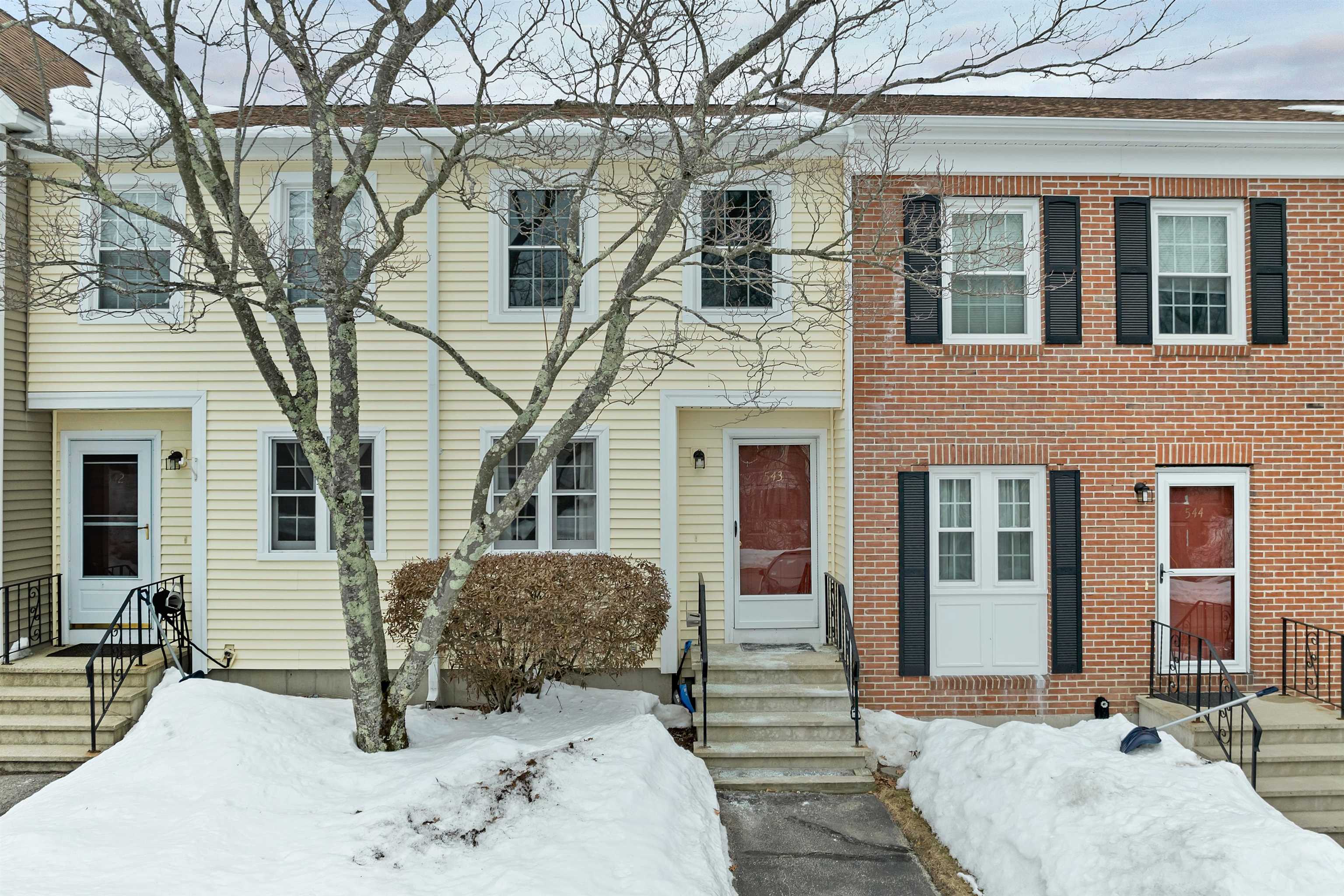 543 Fox Hollow Way, Manchester, NH 03104