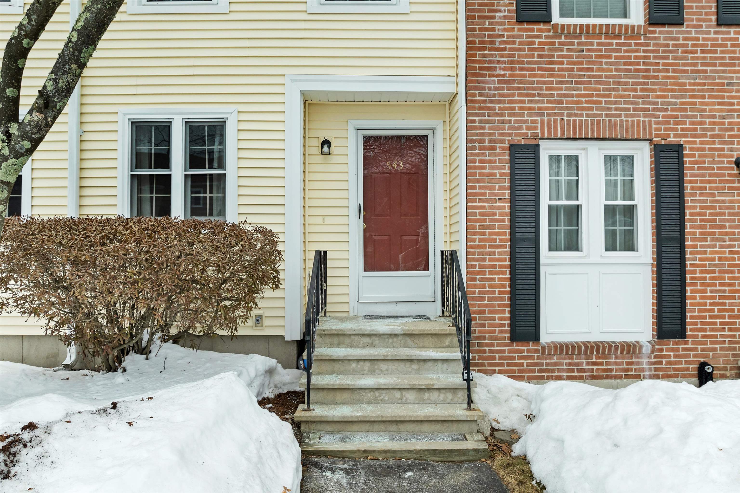 543 Fox Hollow Way, Manchester, NH 03104