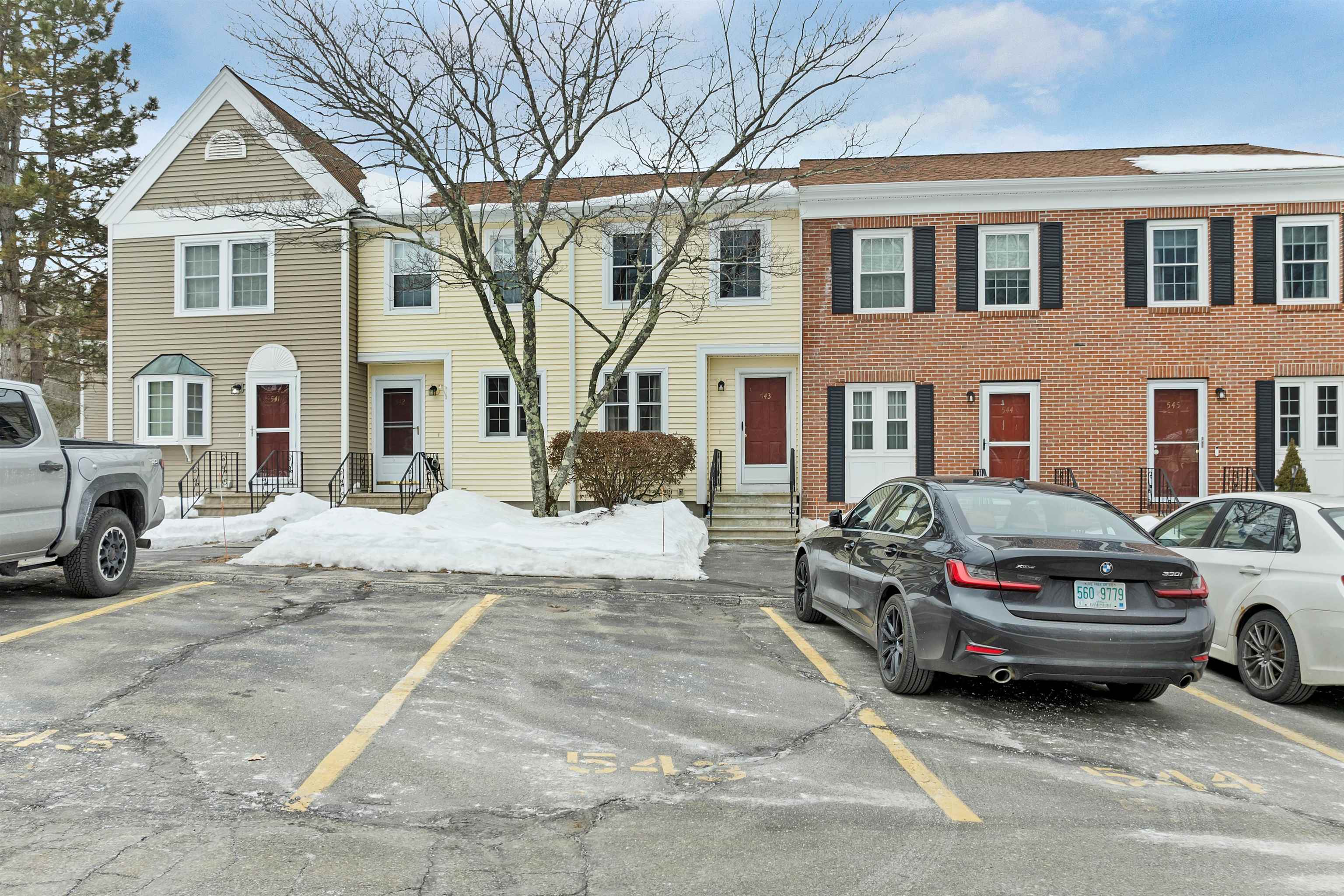 543 Fox Hollow Way, Manchester, NH 03104