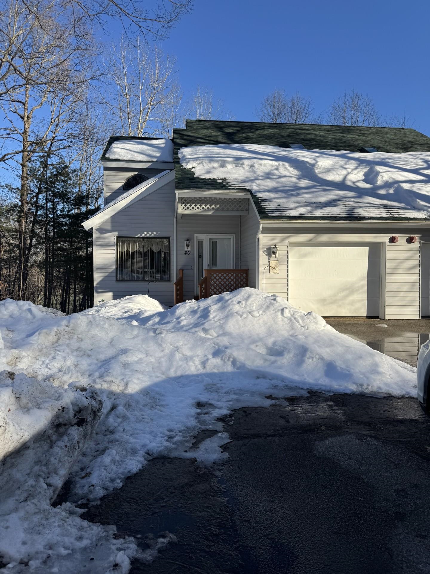 40 Overlook Dr, Atkinson, NH 03811