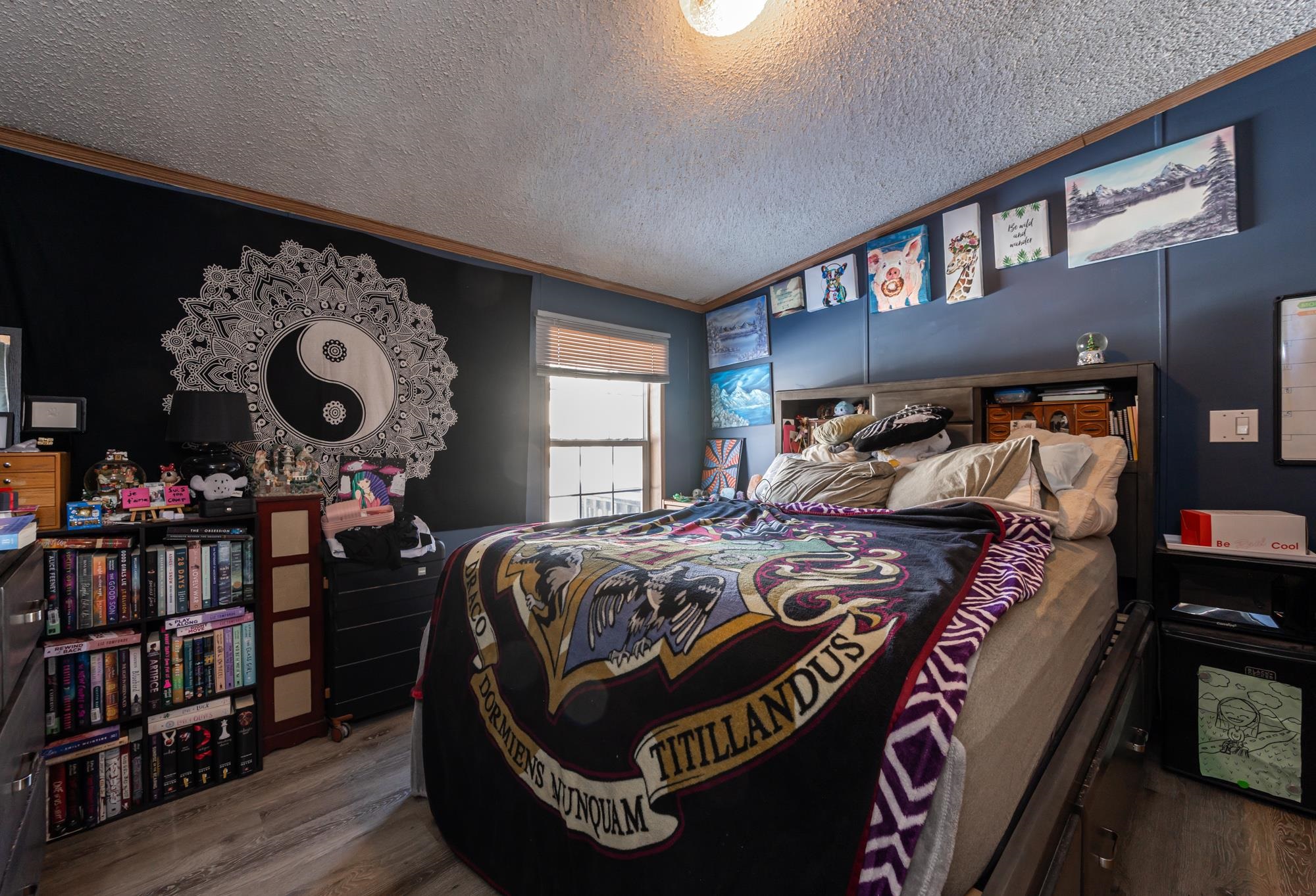 8 Miriam Rd, Merrimack, NH 03054