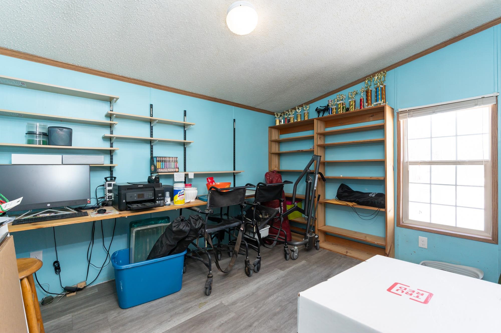 8 Miriam Rd, Merrimack, NH 03054