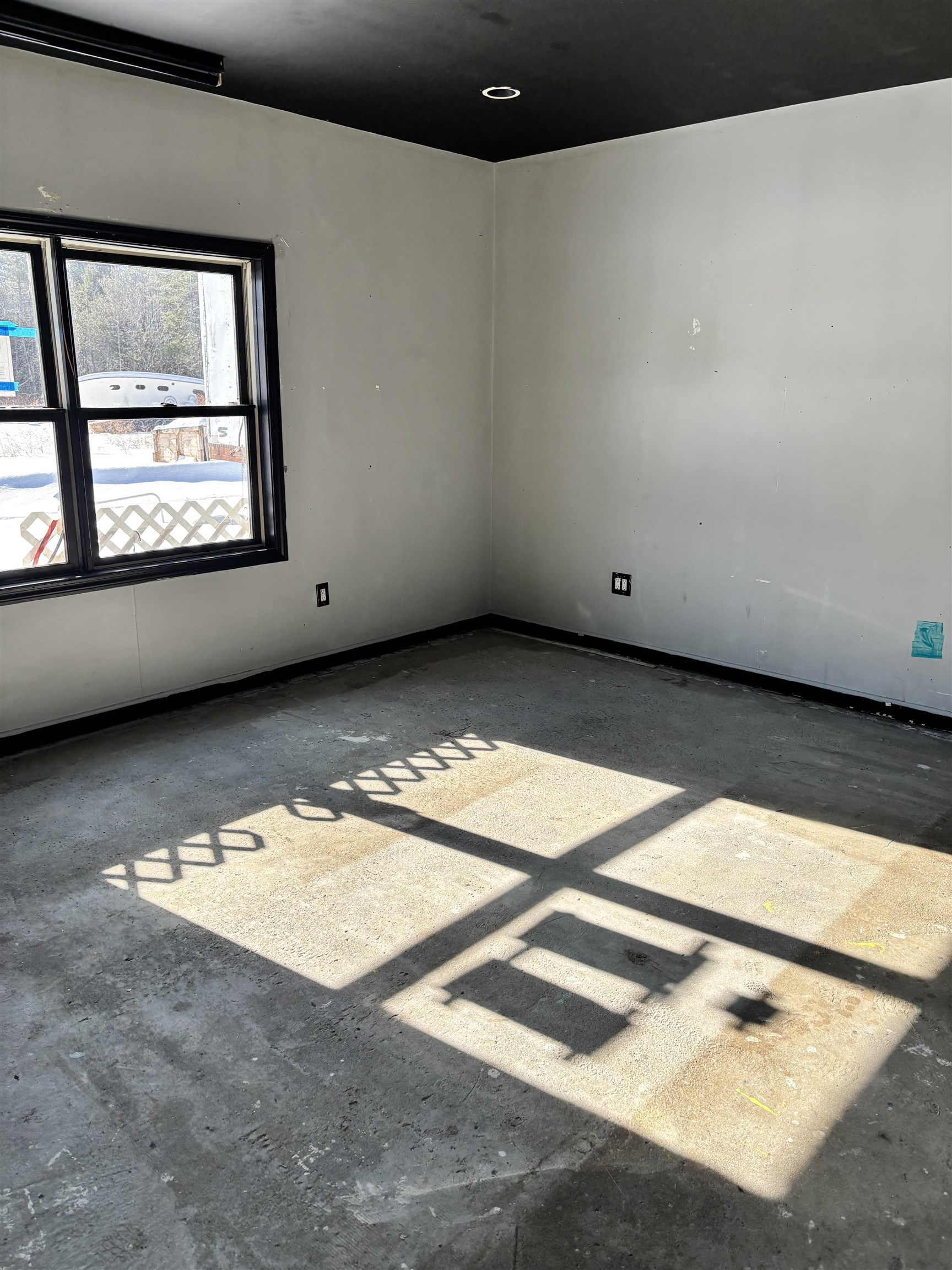 175 Old Turnpike Rd, Nottingham, NH 03290