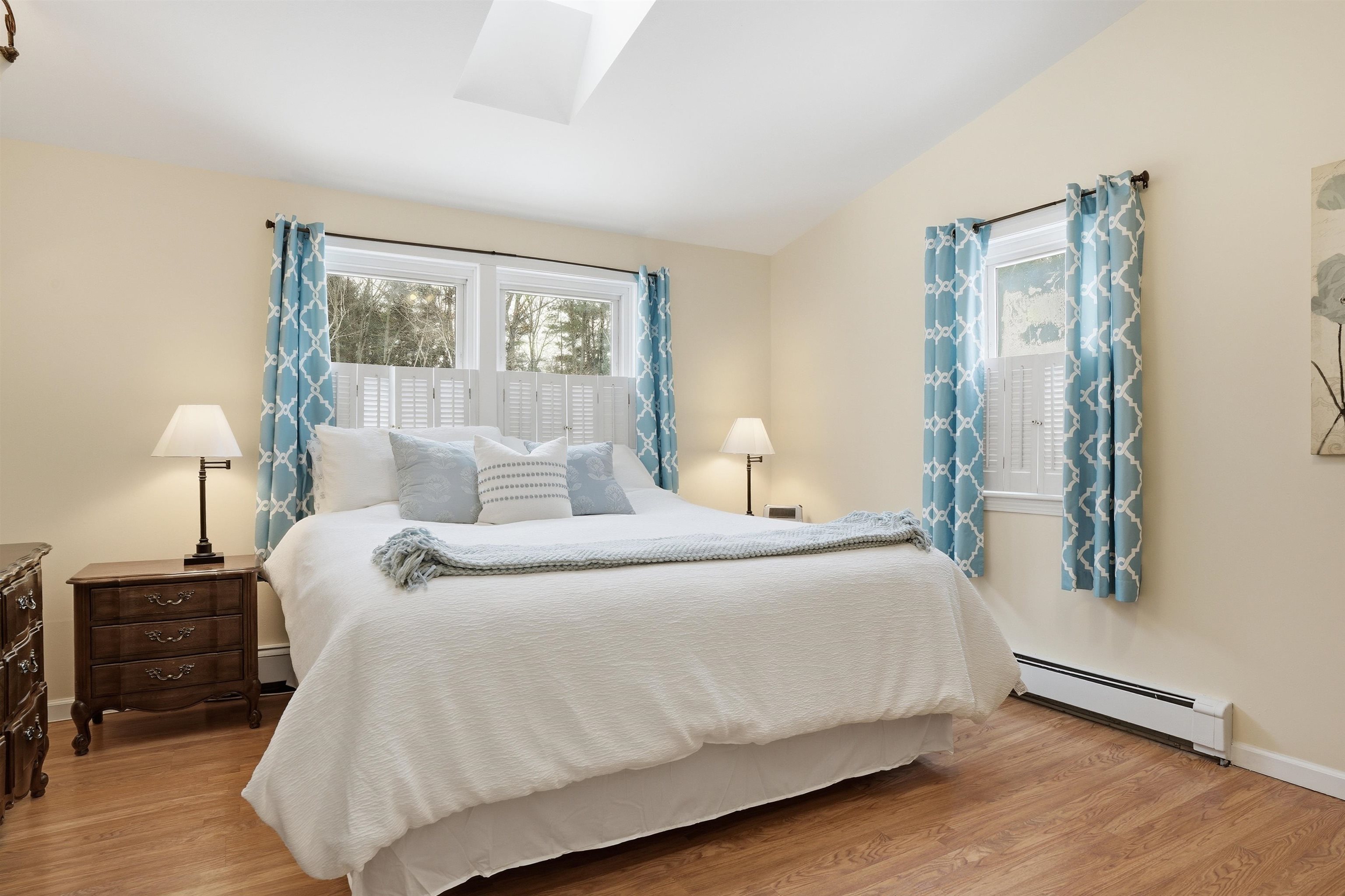 89 Moose Club Park Rd, Goffstown, NH 03045