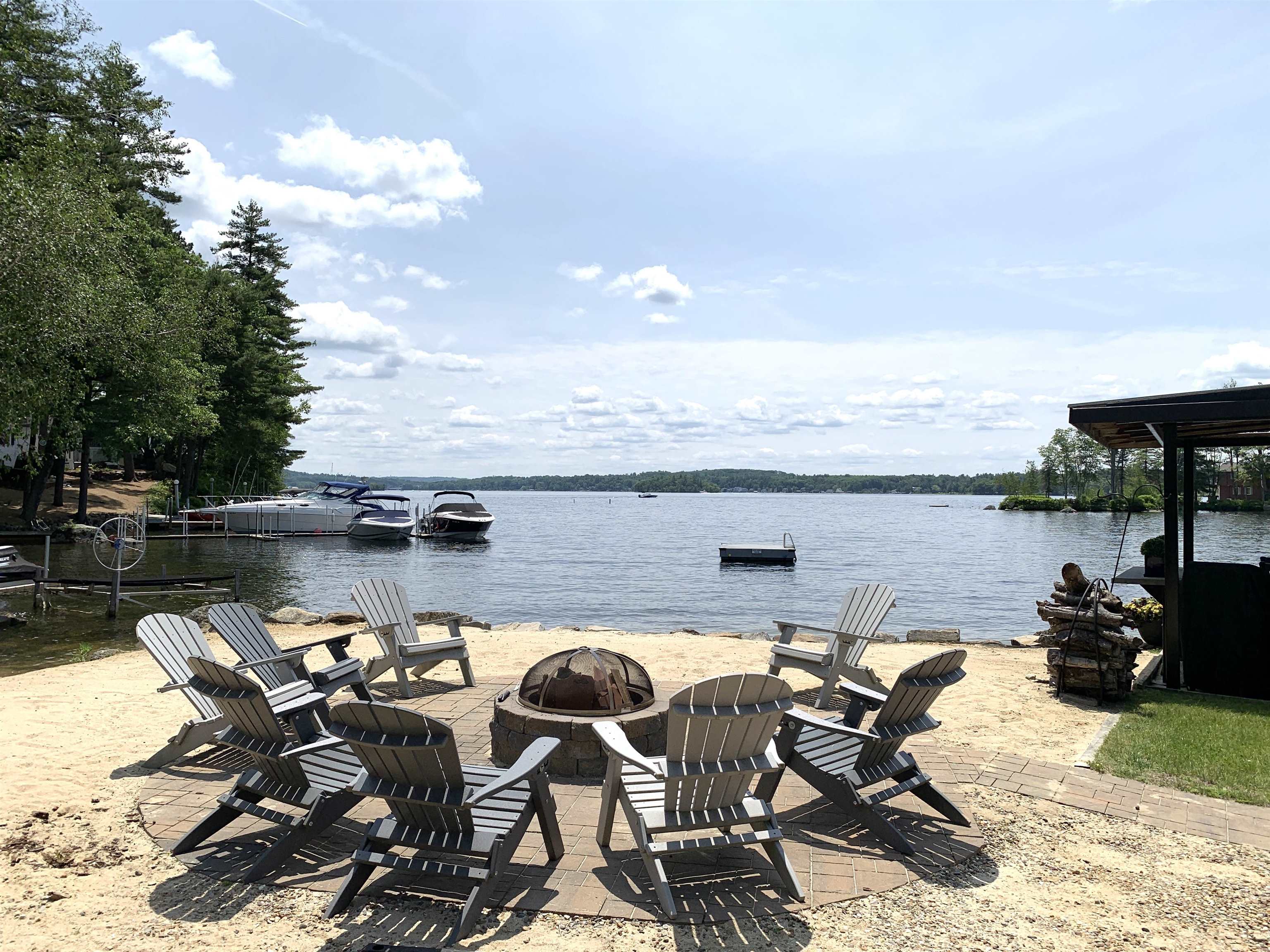 556 Weirs Blvd, Laconia, NH 03246