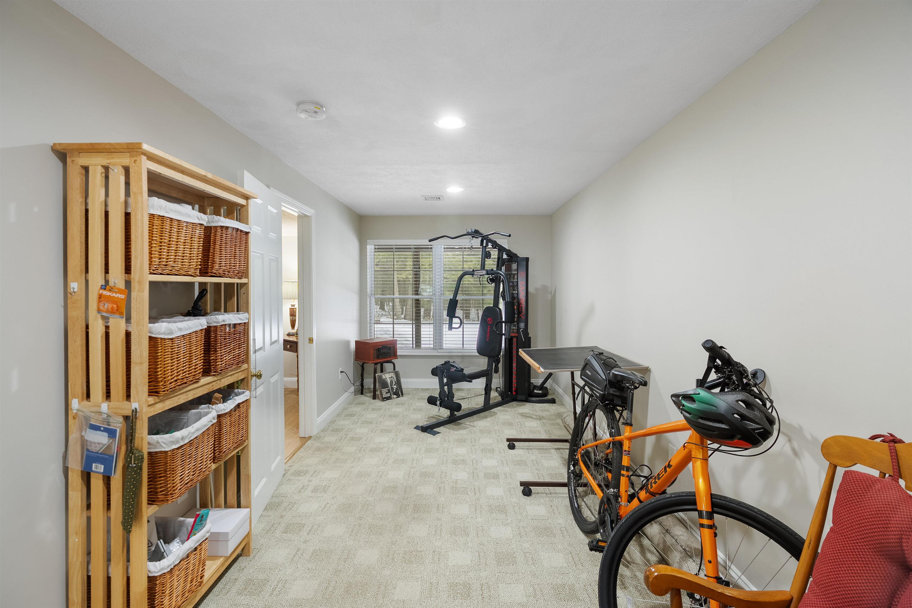 28 Linden Dr, Hampstead, NH 03826