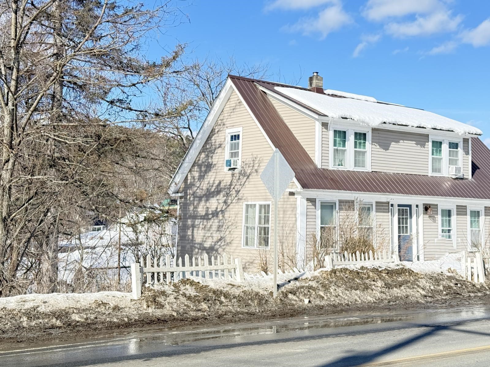 126 S Main St, Lisbon, NH 03585