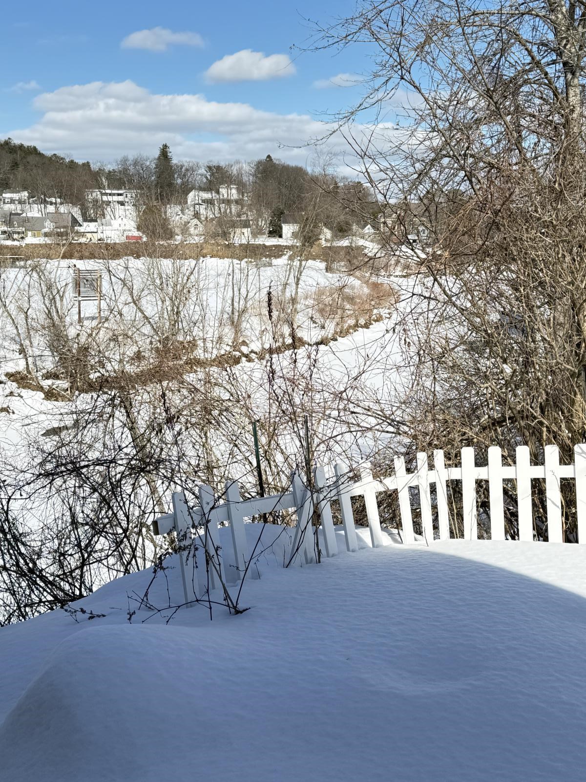 126 S Main St, Lisbon, NH 03585