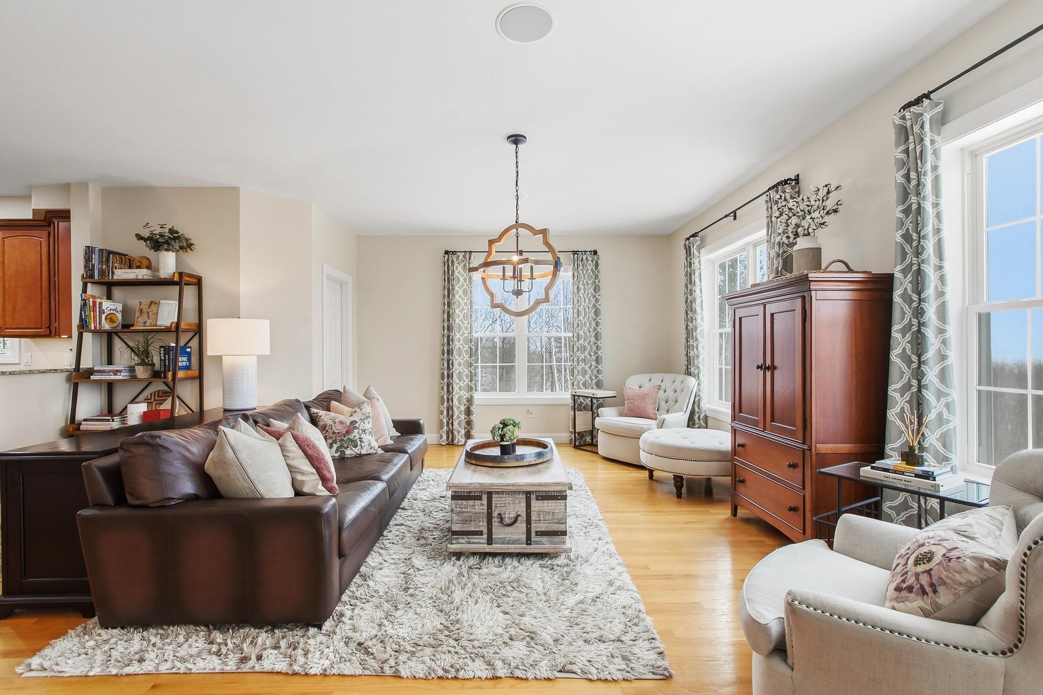 22 Ryan Farm Rd, Windham, NH 03087