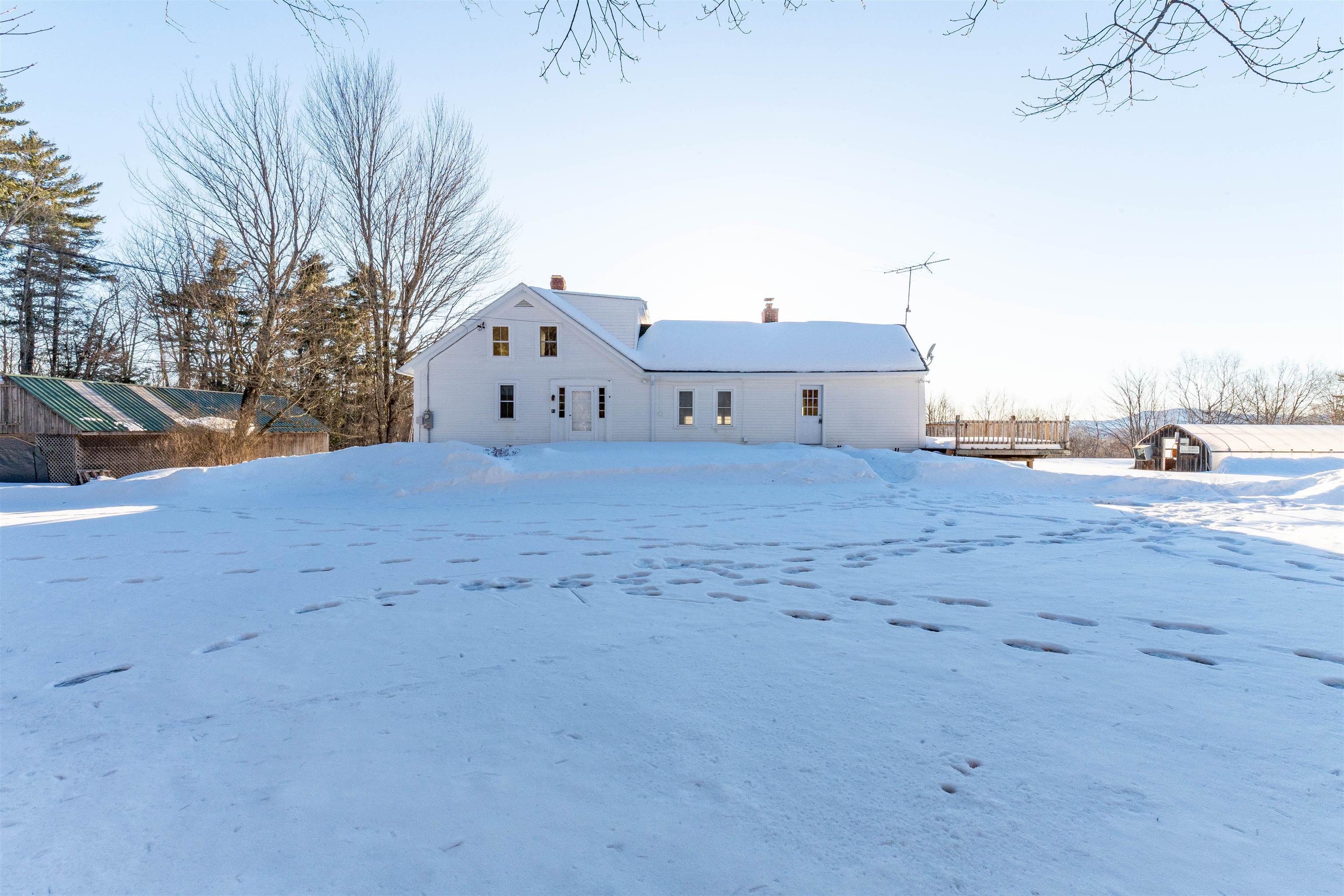 45 Effingham Rd, Ossipee, NH 03864