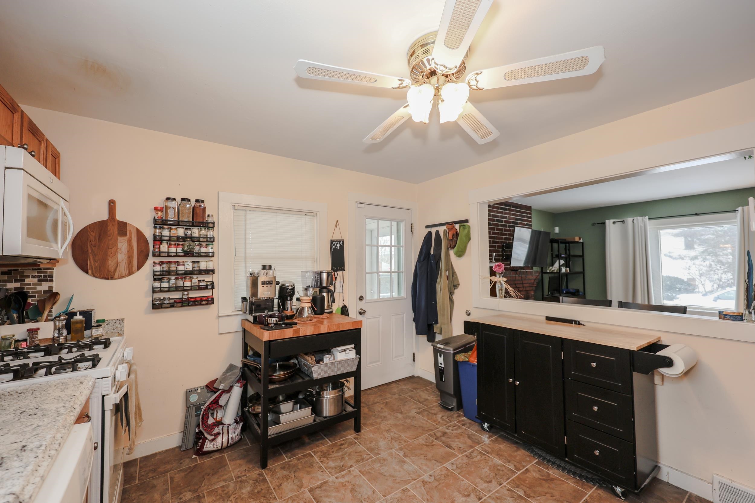 21 Erie St, Manchester, NH 03102