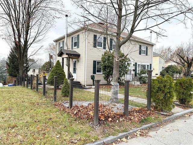 62 Harold St, Manchester, NH 03104