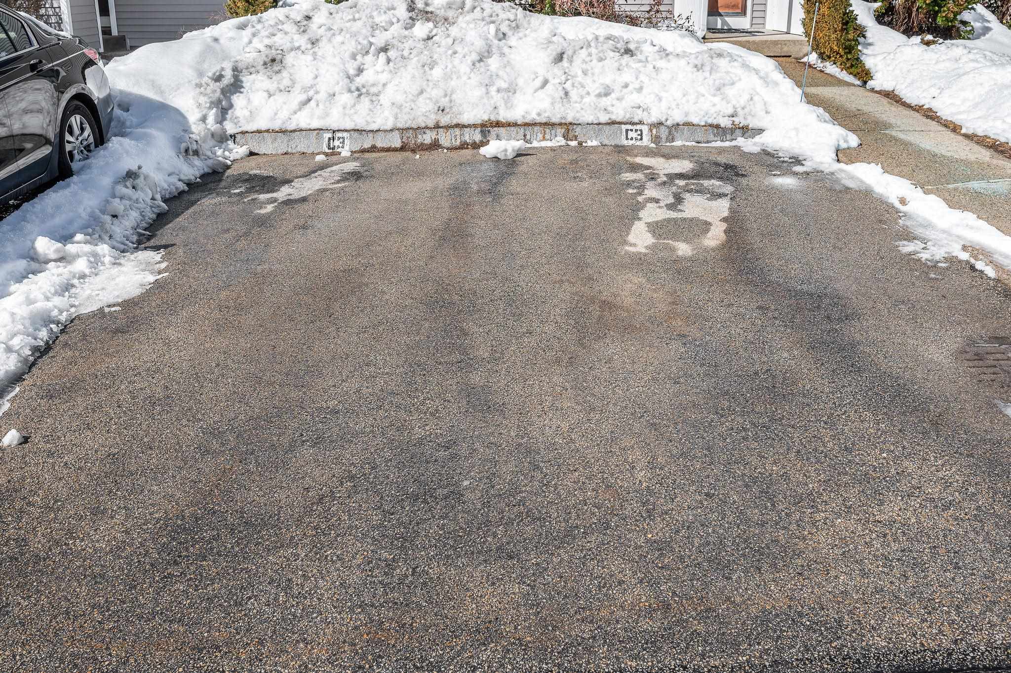 3 Black Oak Dr, Nashua, NH 03062