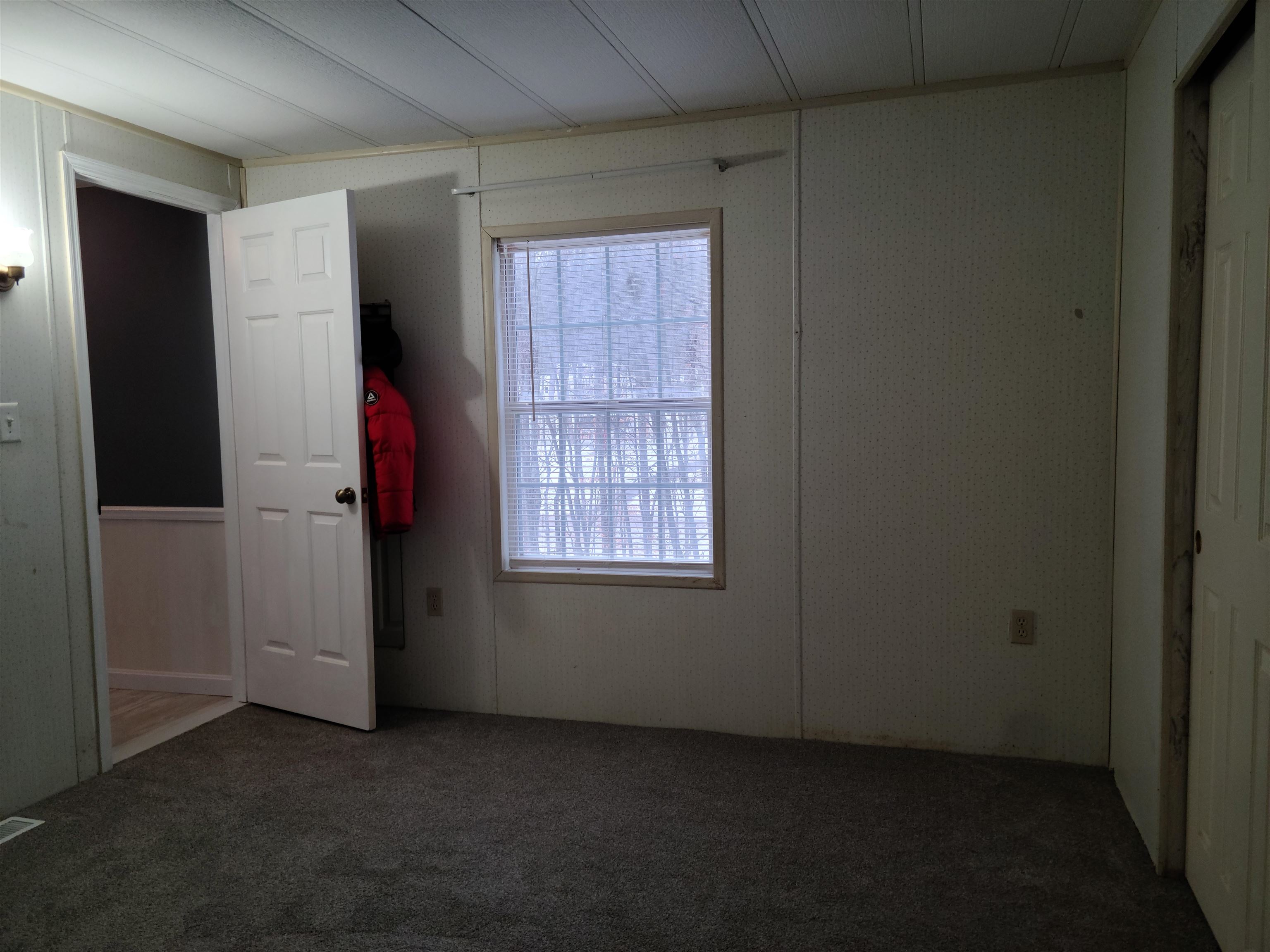 7 Bayberry Ln, Wolfeboro, NH 03894