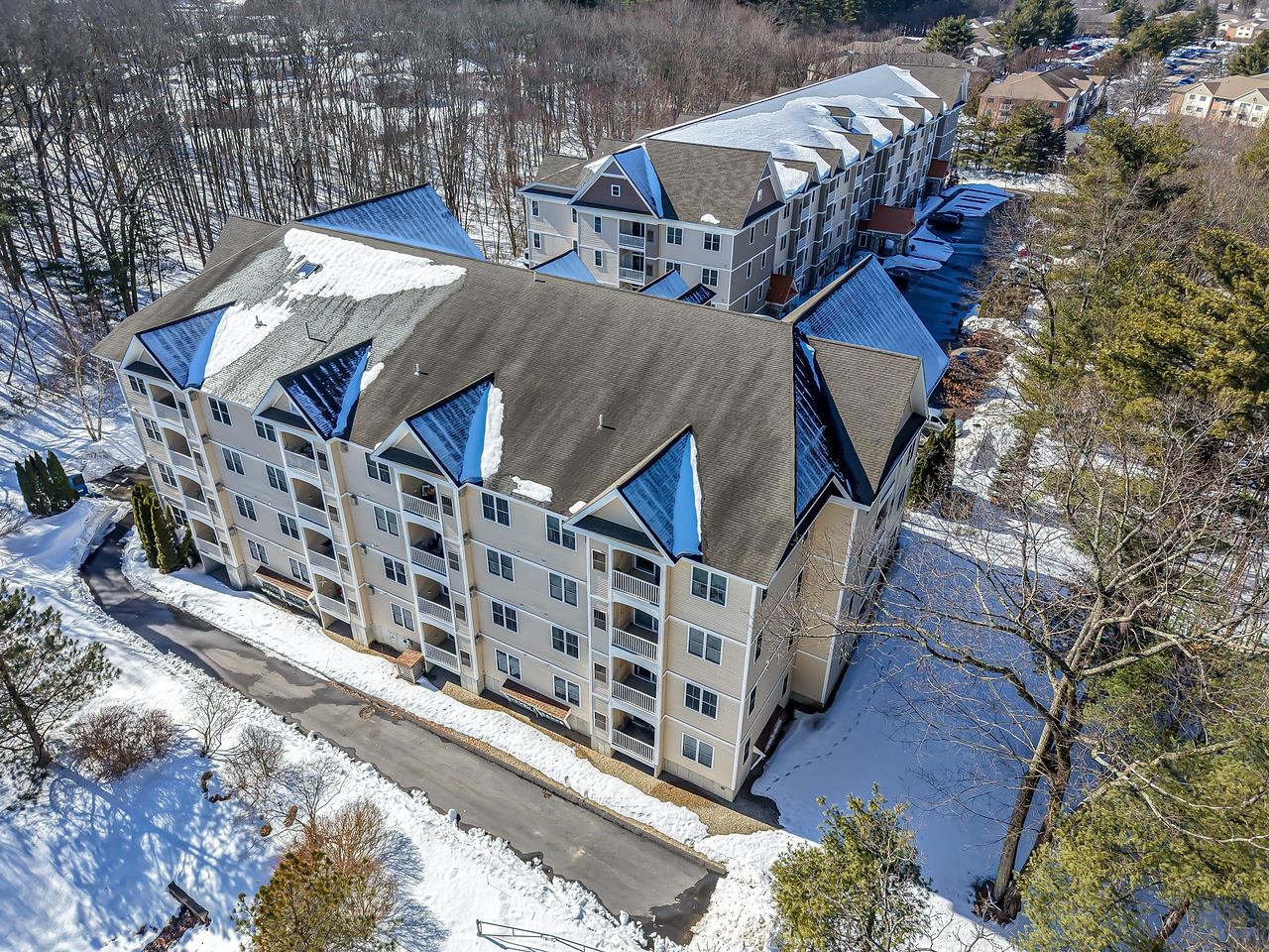 4 Henry David Dr, Nashua, NH 03062