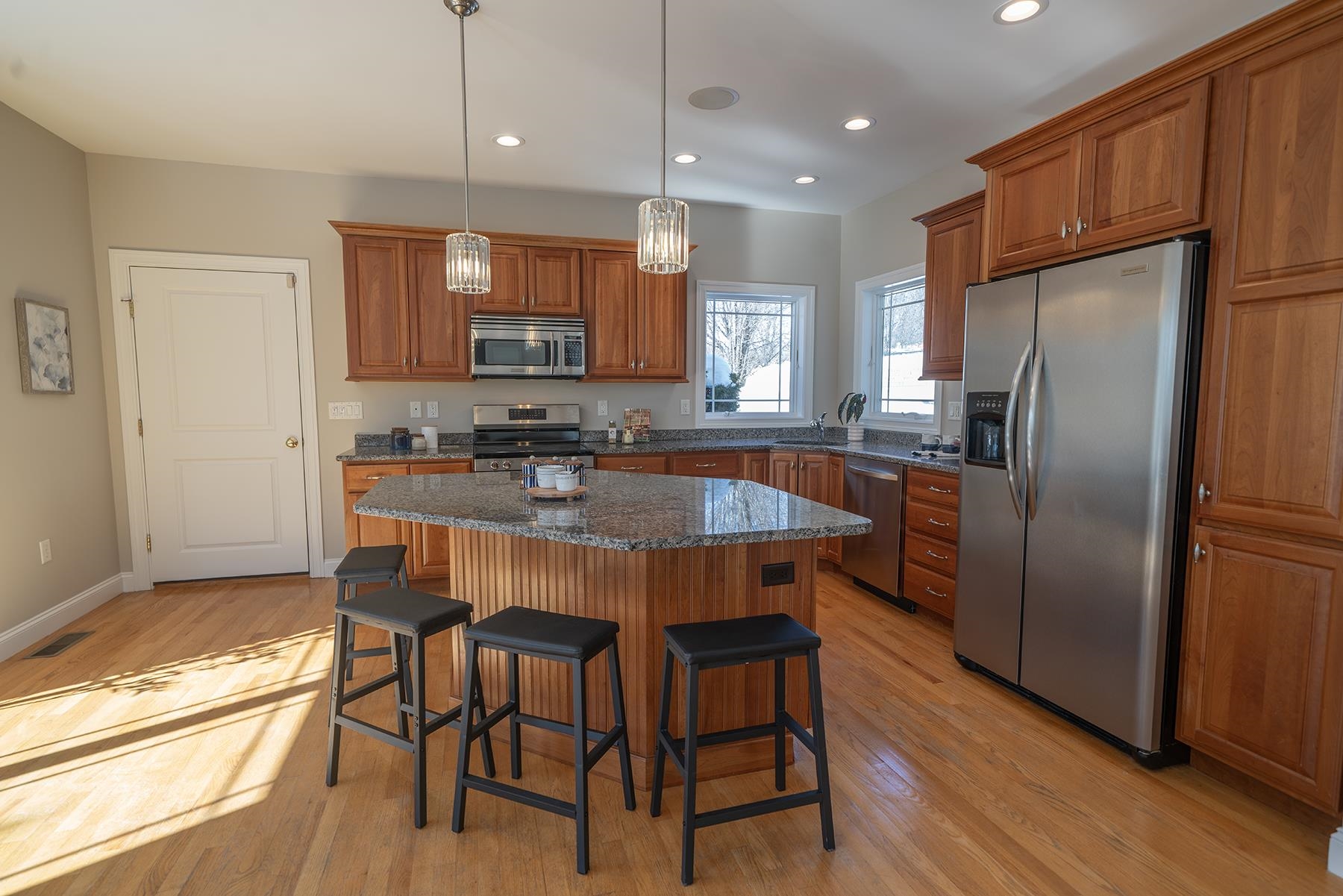 38 Gordon Mountain Rd, Windham, NH 03087