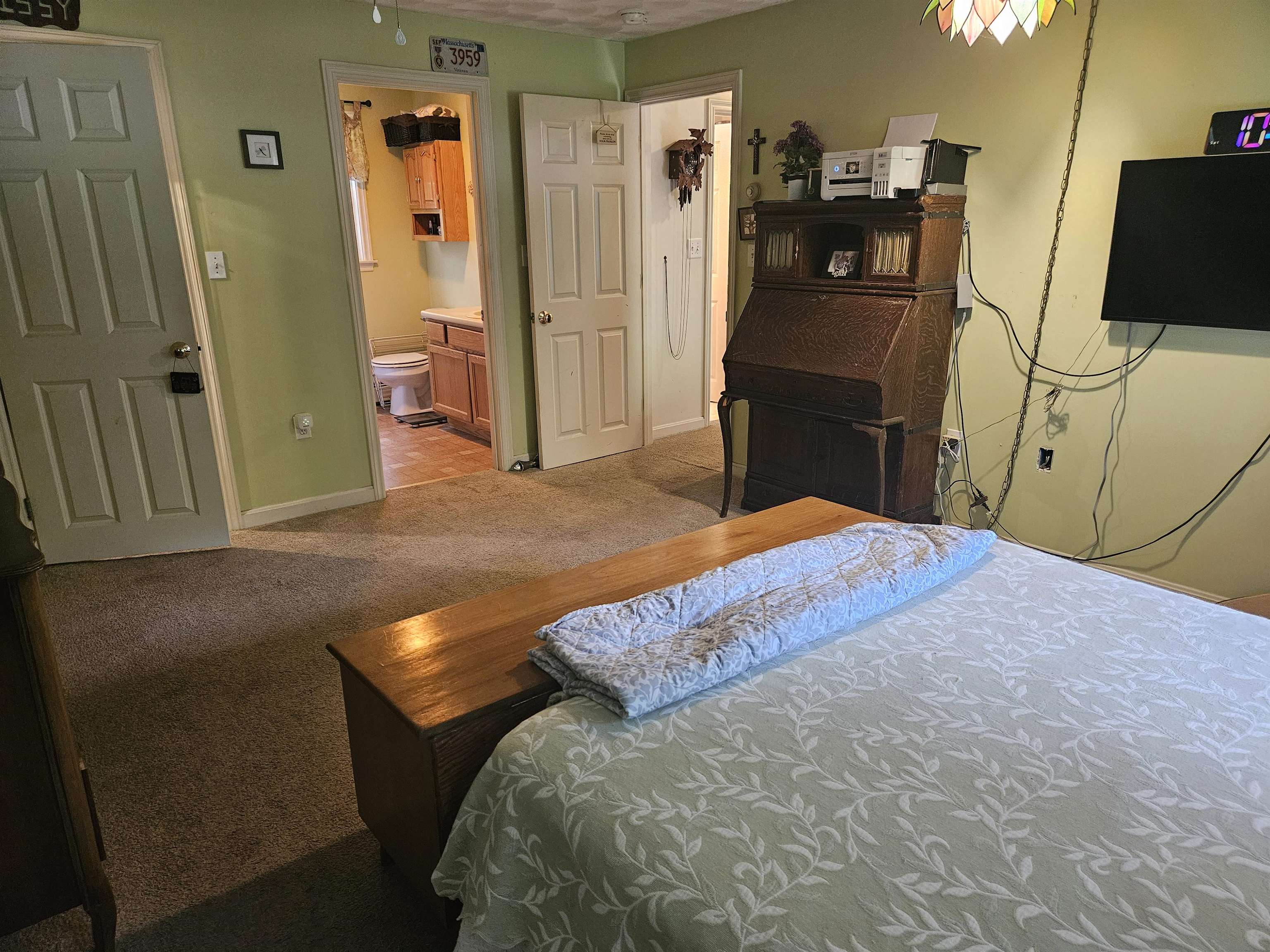 Photo 16 of 28