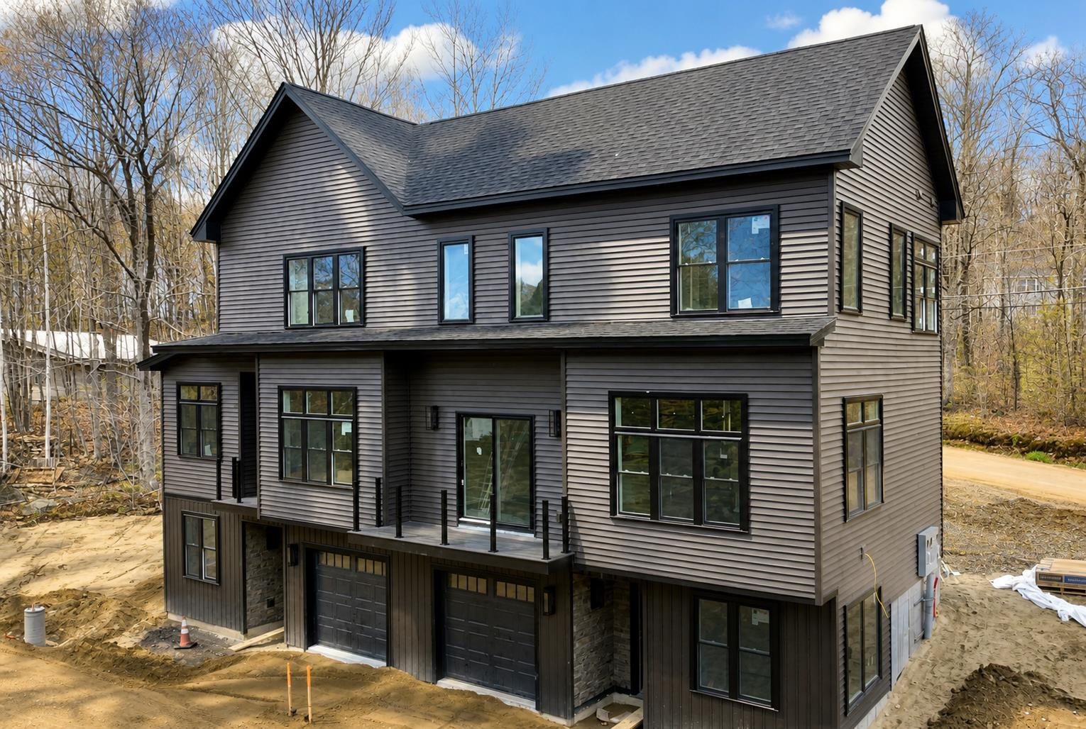Laconia NH&nbsp;Condo for sale $574,900 $411 per sq.ft.