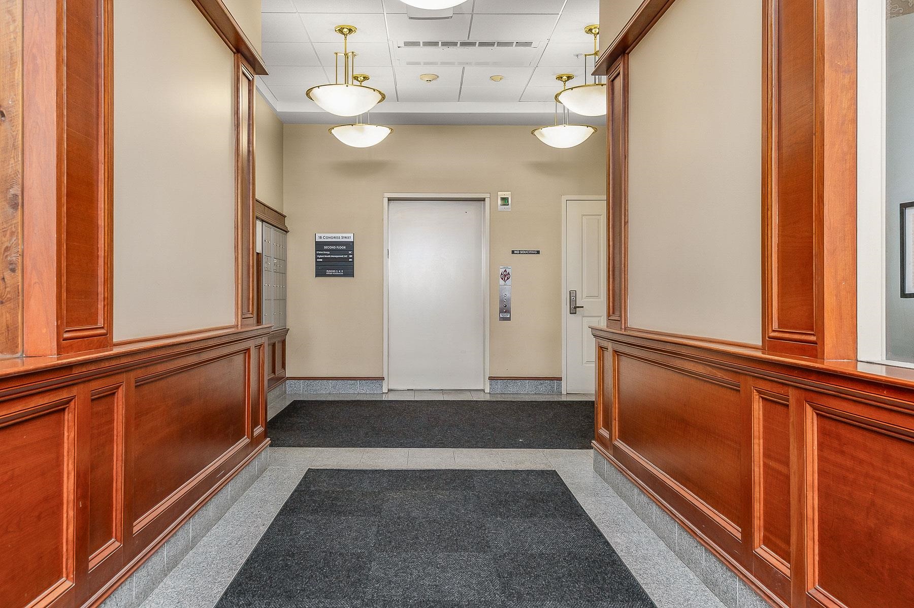 18 Congress St, Portsmouth, NH 03801