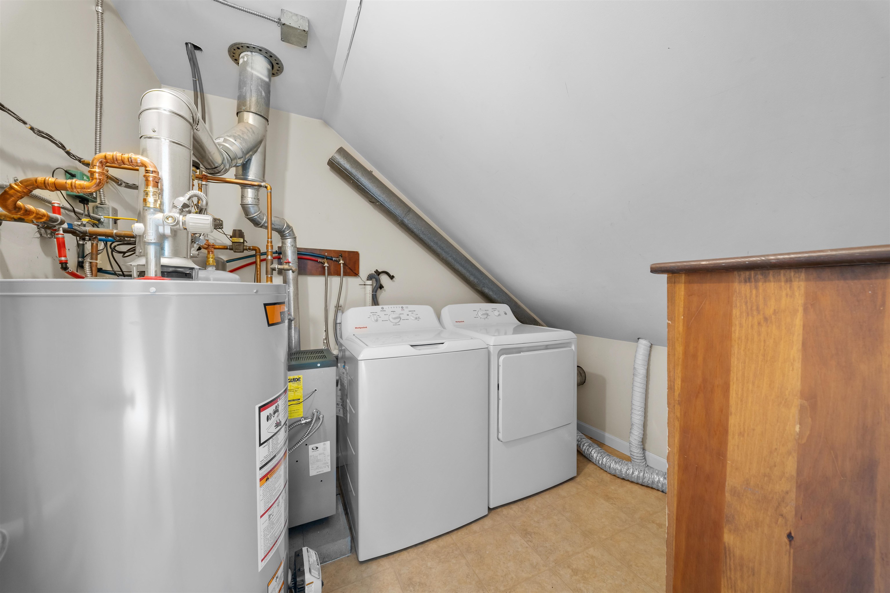 42 Modena Dr, Concord, NH 03301