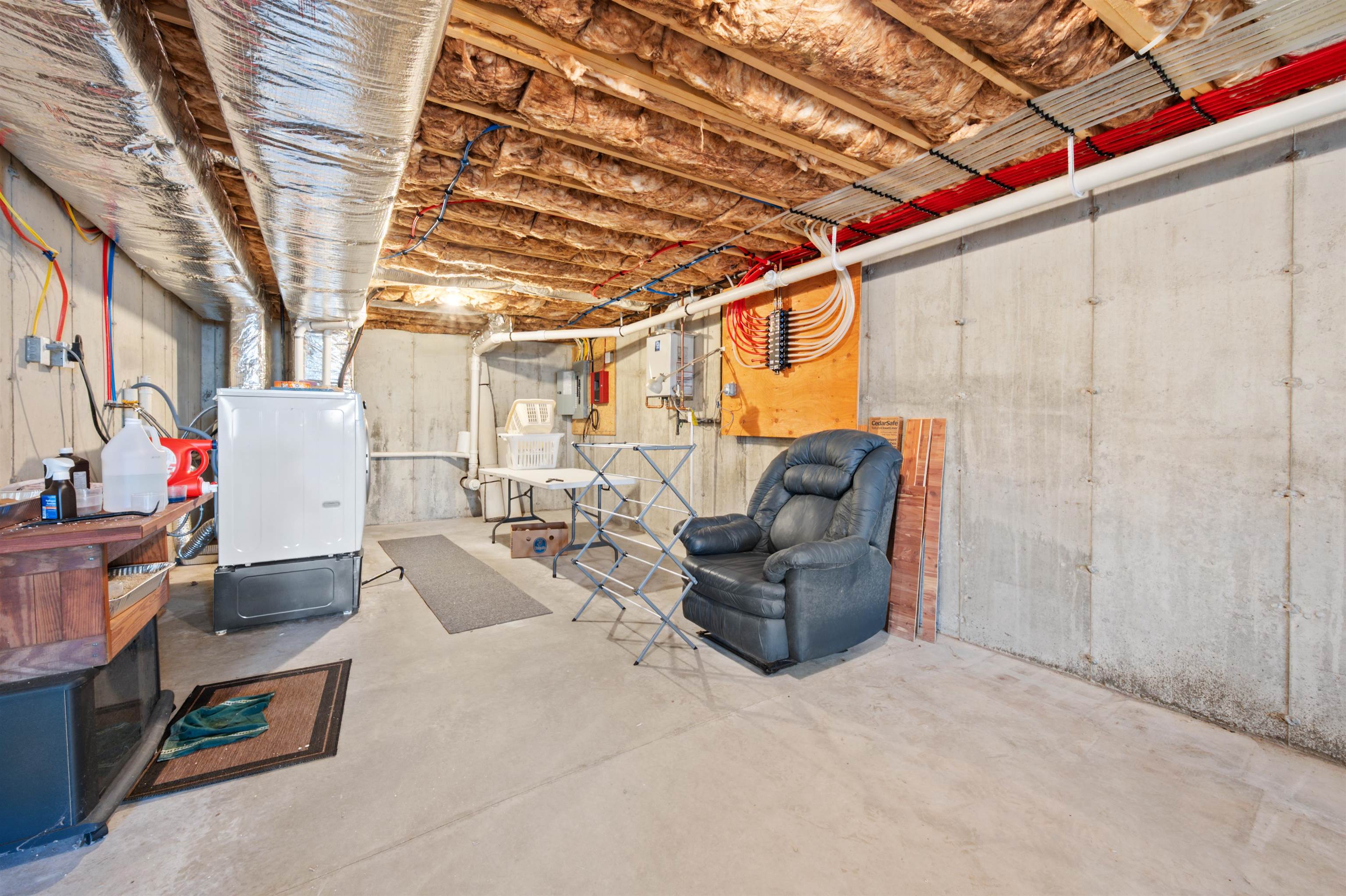 113 Memory Ln, Laconia, NH 03246