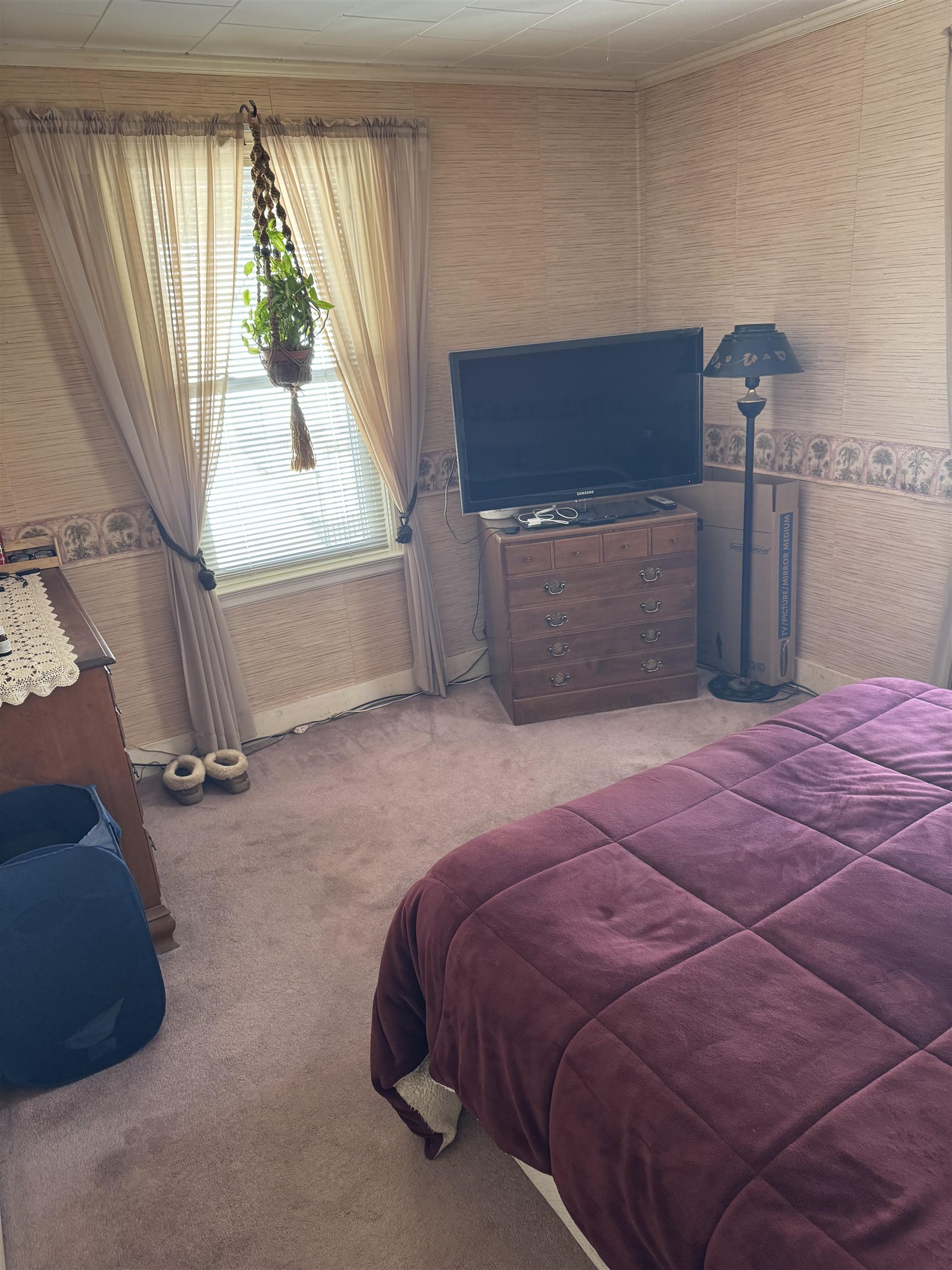 1023 Main St, Laconia, NH 03246