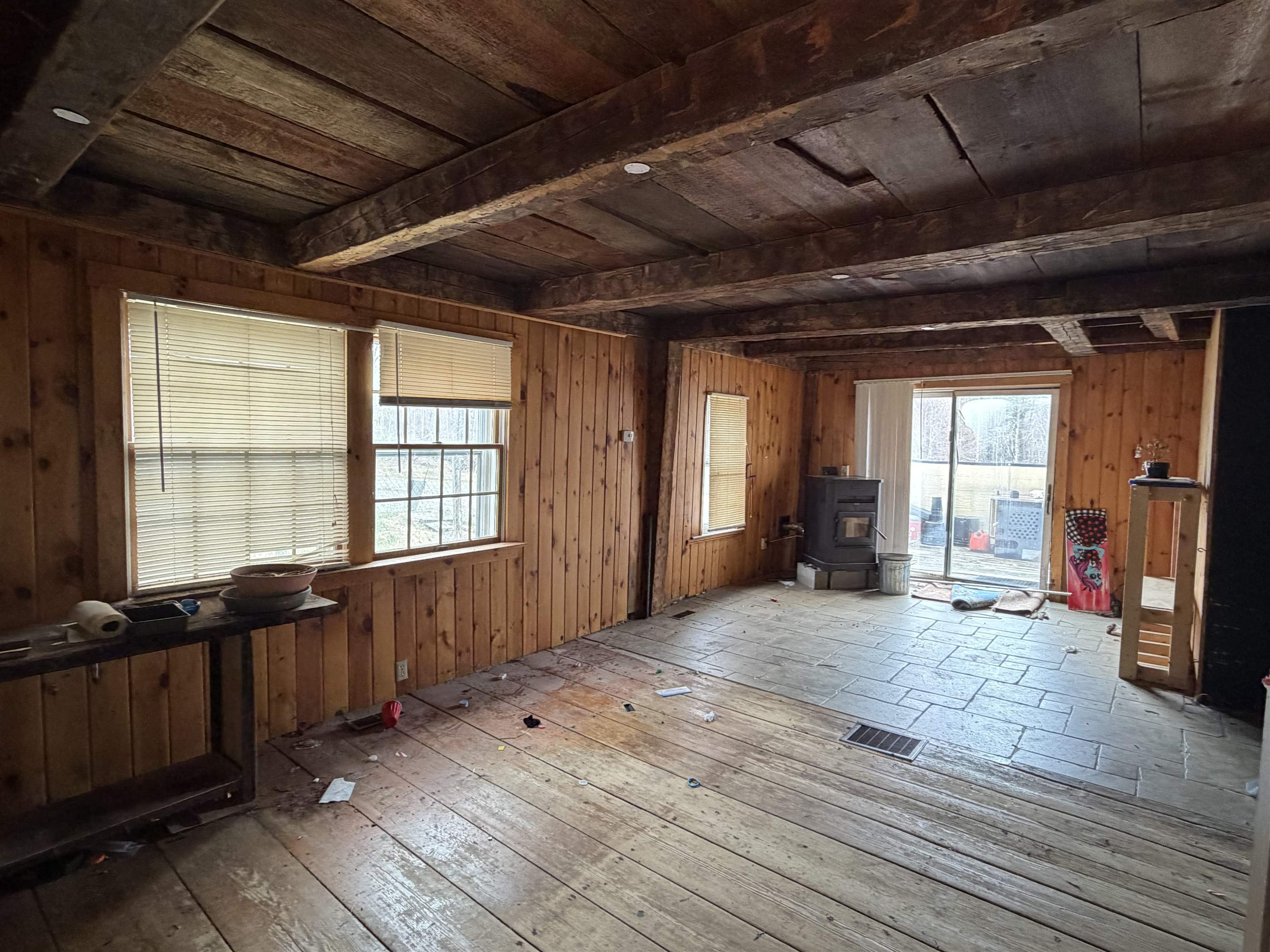 116 Smith Pond Rd, Enfield, NH 03748