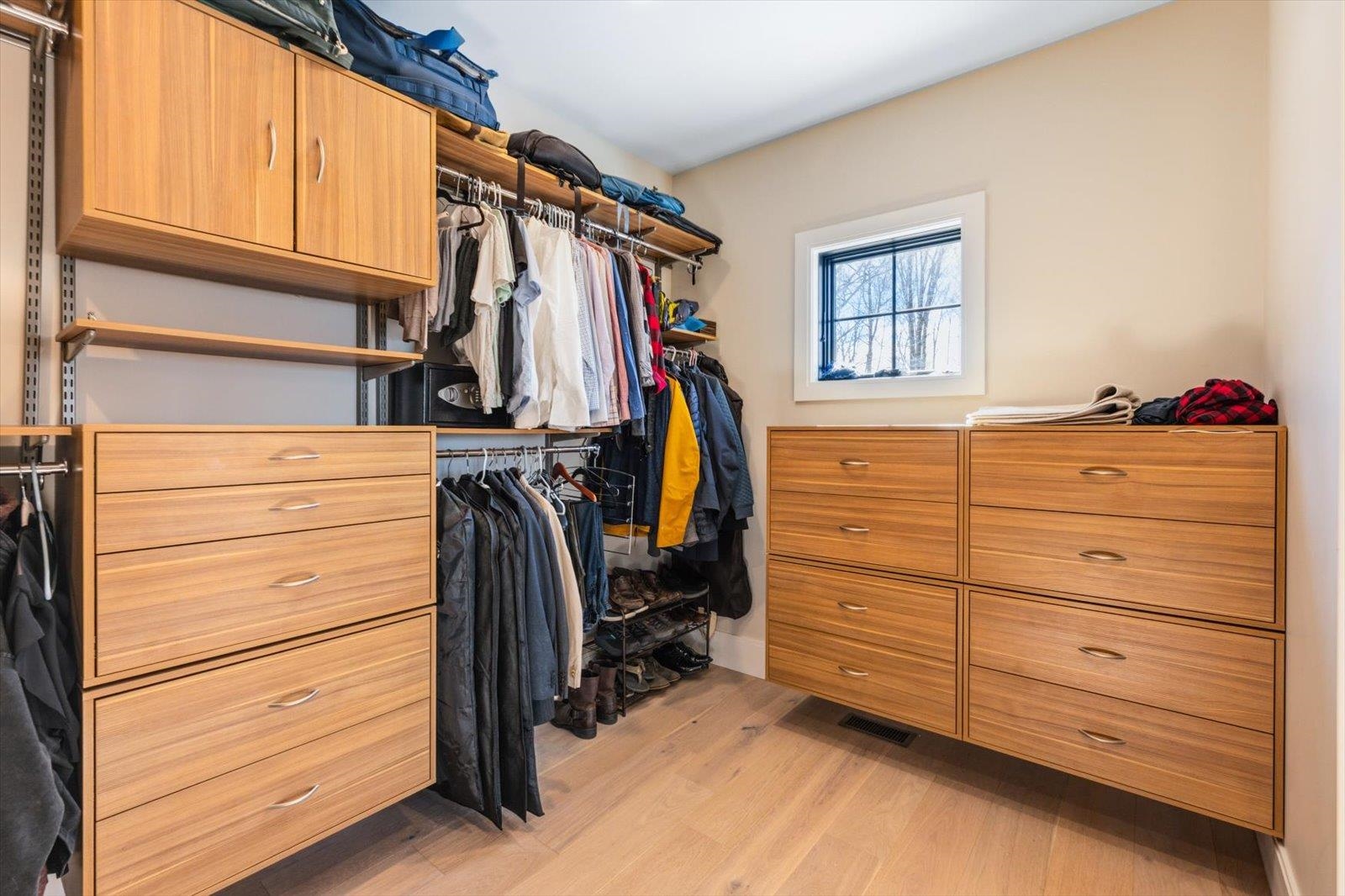 57 Cranberry Meadow Dr, Peterborough, NH 03458