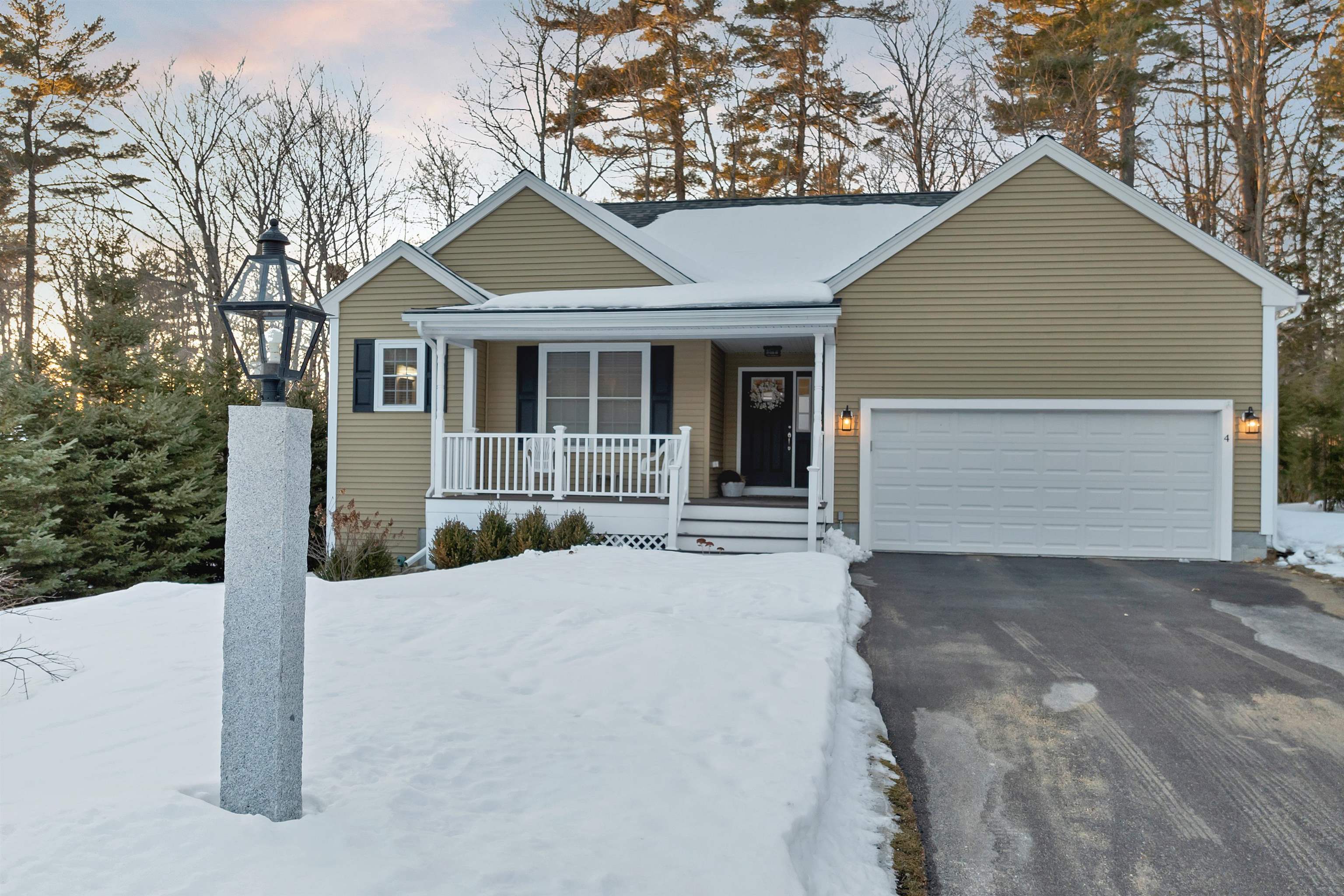 4 Mulberry Ct, Wolfeboro, NH 03894