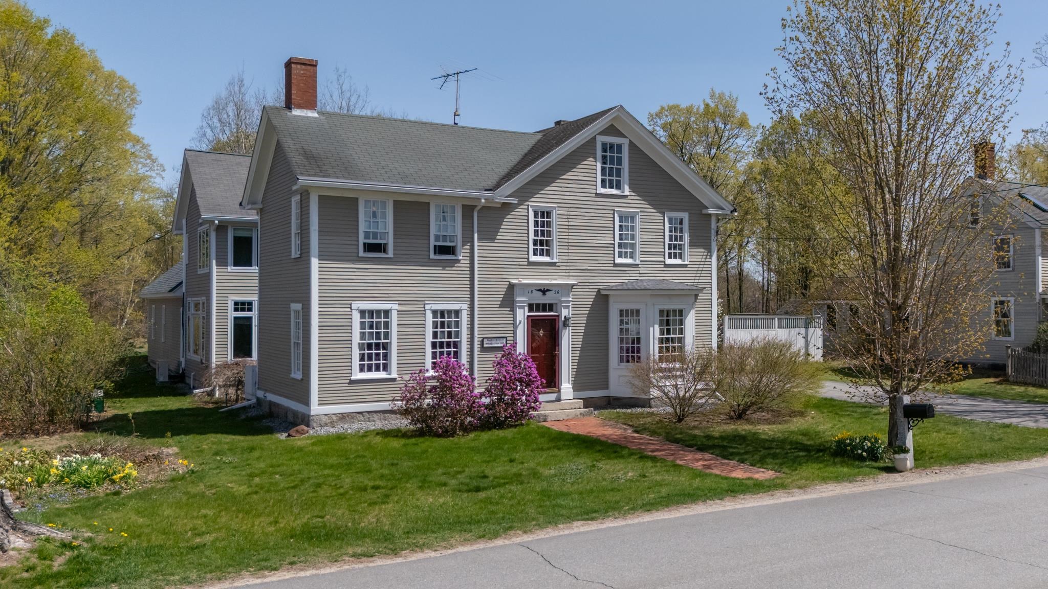 1003 School St, Dunbarton, NH 03046