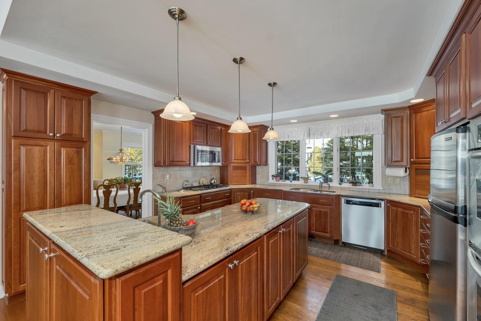 6 Governor Wentworth Hw, Tuftonboro, NH 03816