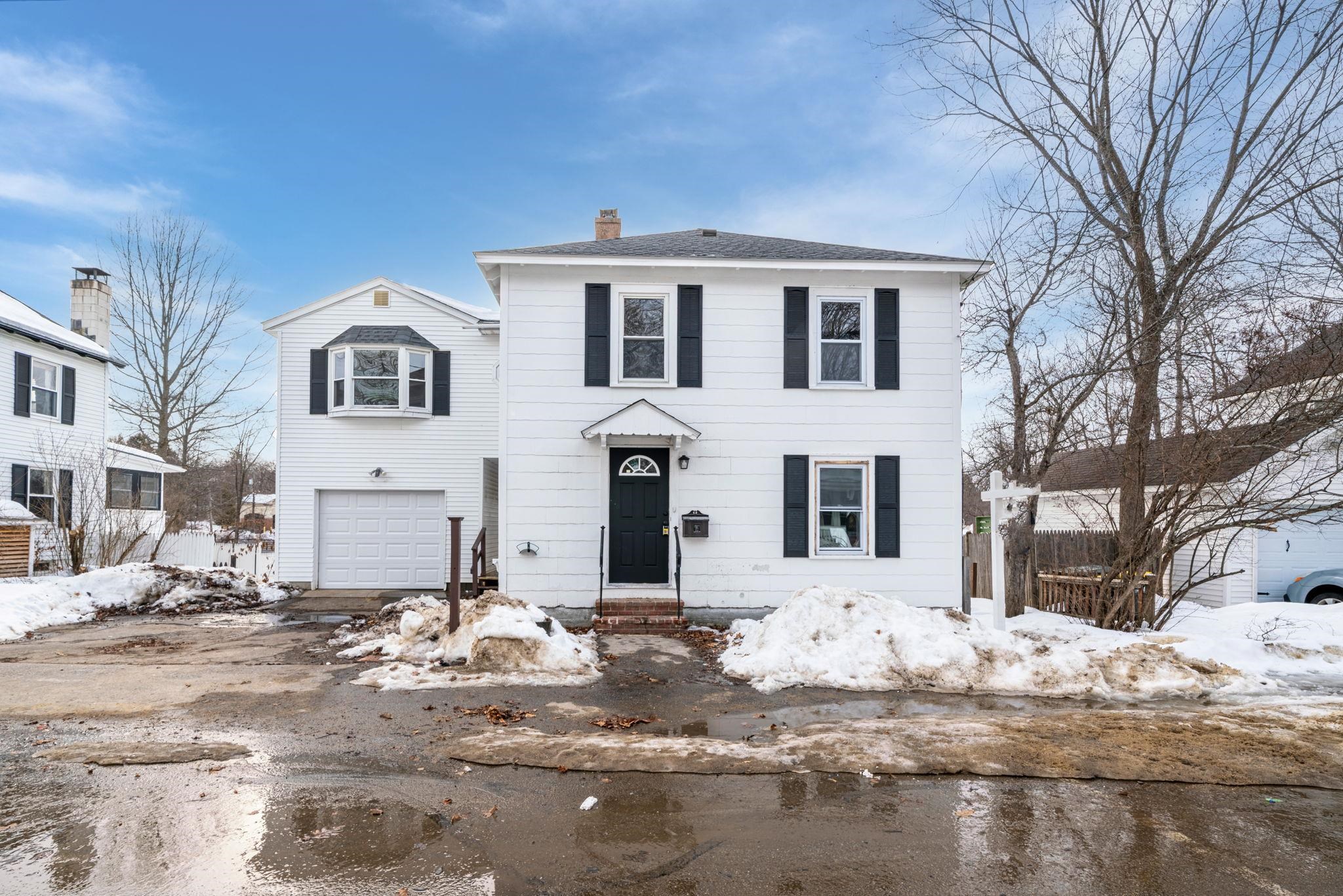 48 Jackson St, Laconia, NH 03246