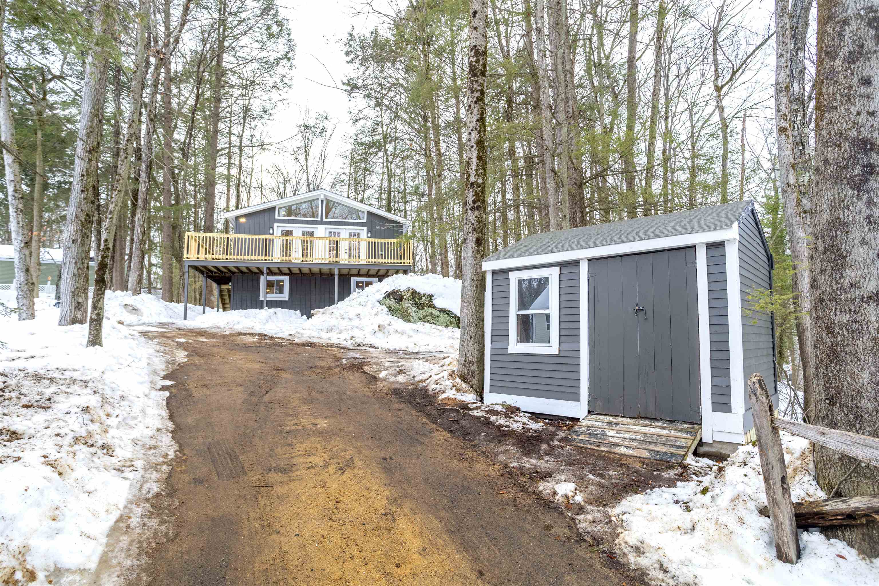 8 King Arthur Dr, Farmington, NH 03835