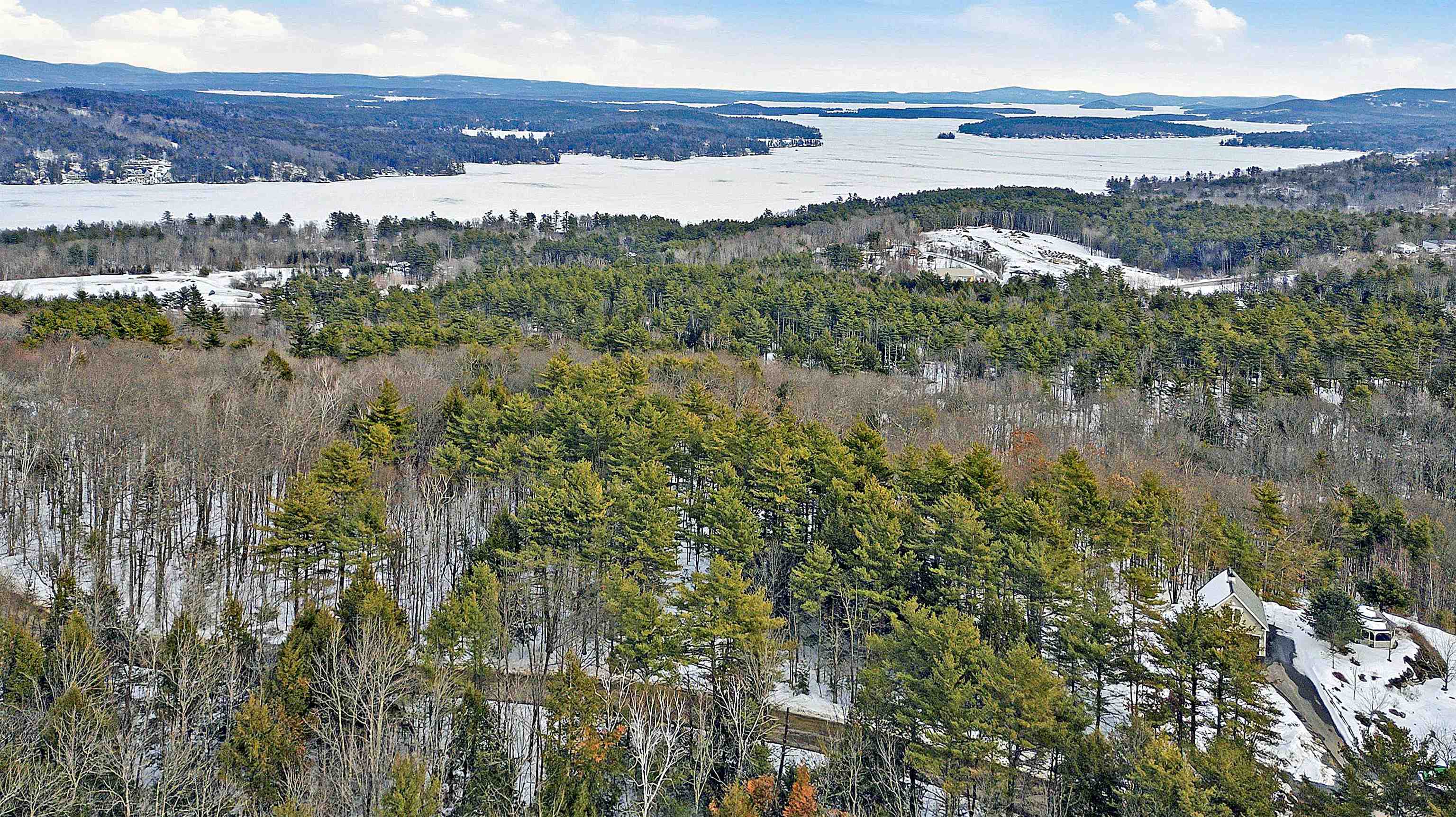 00 Tracy Way — photo 1