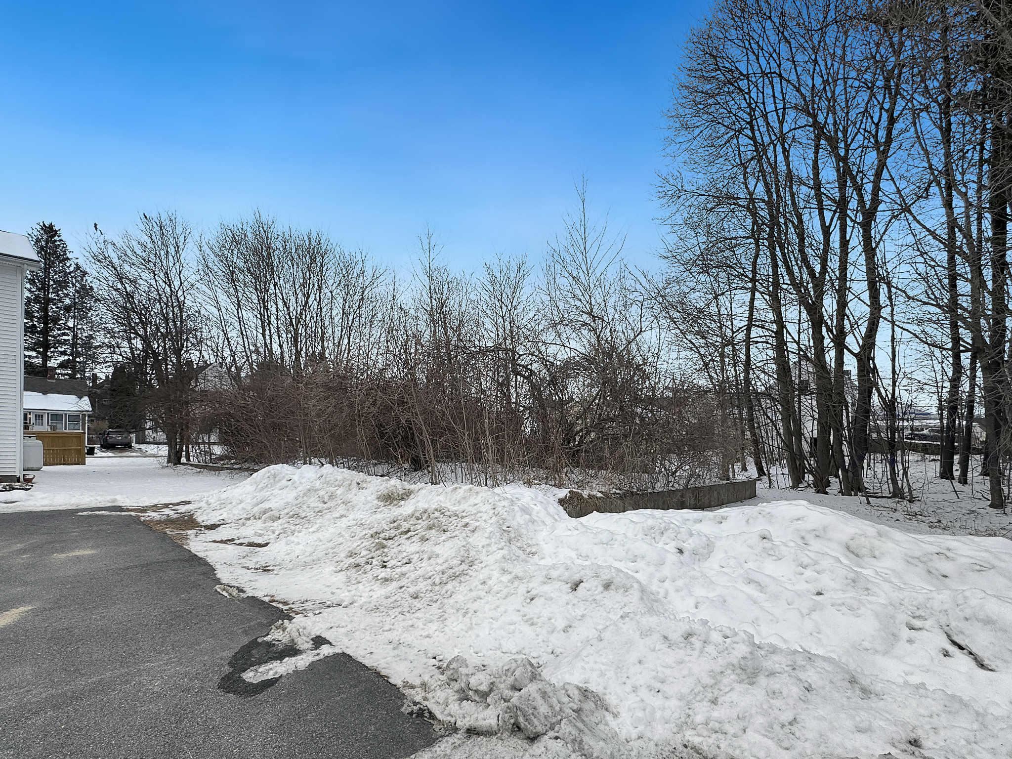 5-16 Butler St, Hillsborough, NH 03244