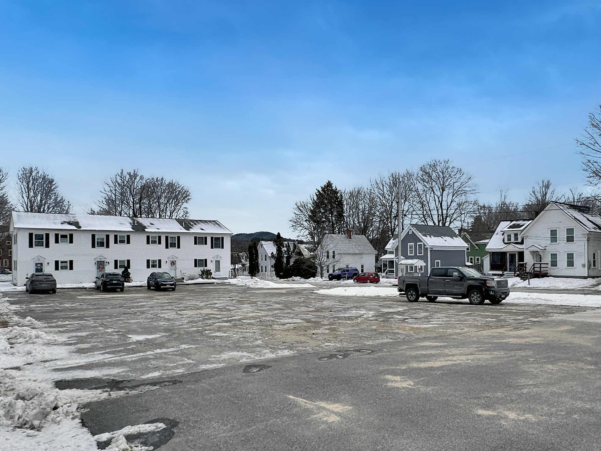 5-16 Butler St, Hillsborough, NH 03244