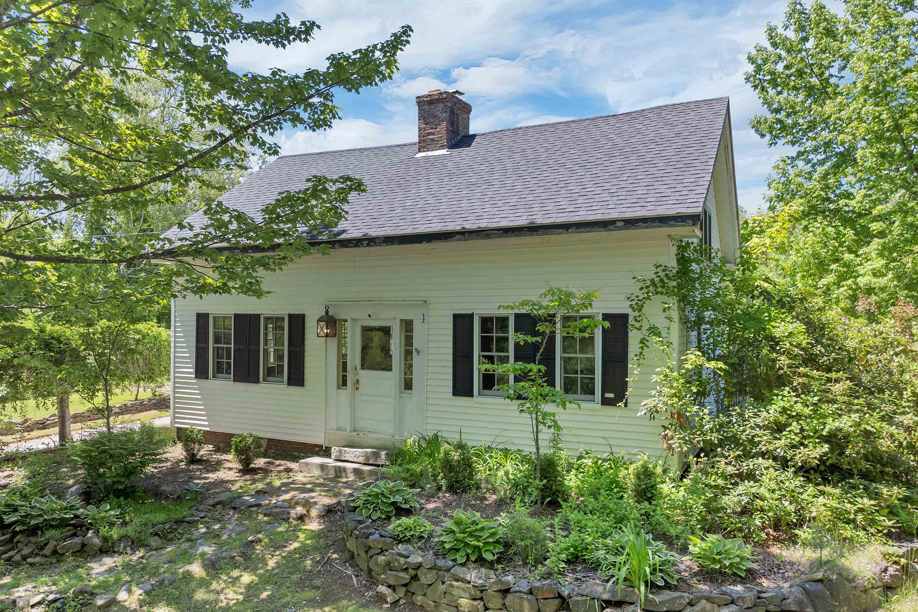 118 Upper Bay Dr, Sanbornton, NH 03289