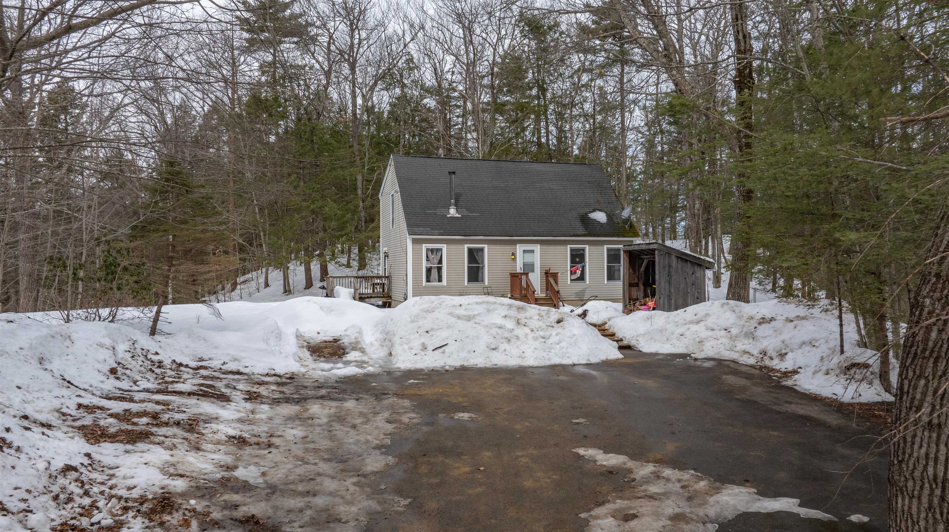 248 Cooper Hill Rd, Nottingham, NH 03290