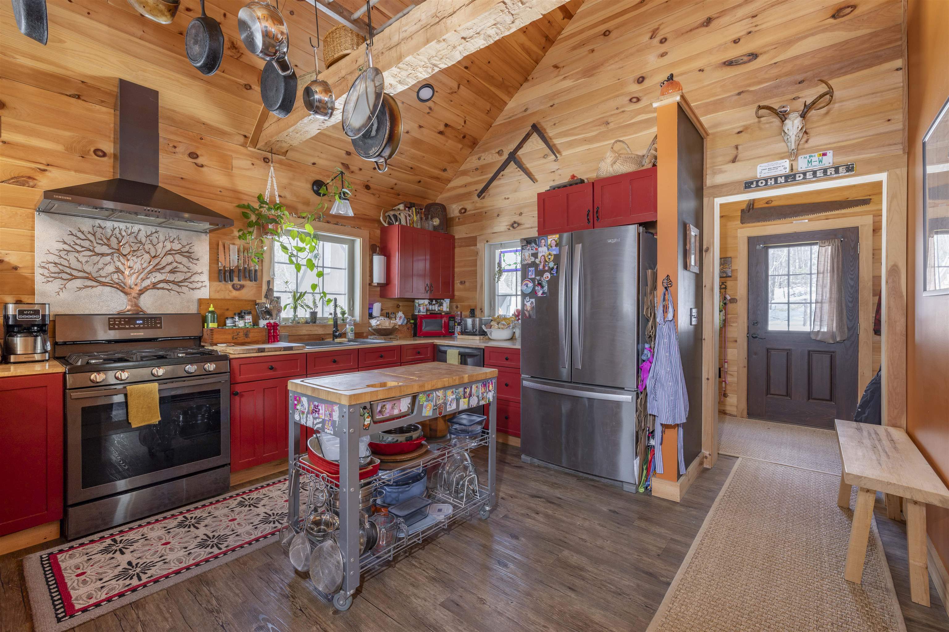 21 Crittenden Rd, Bradford, NH 03221