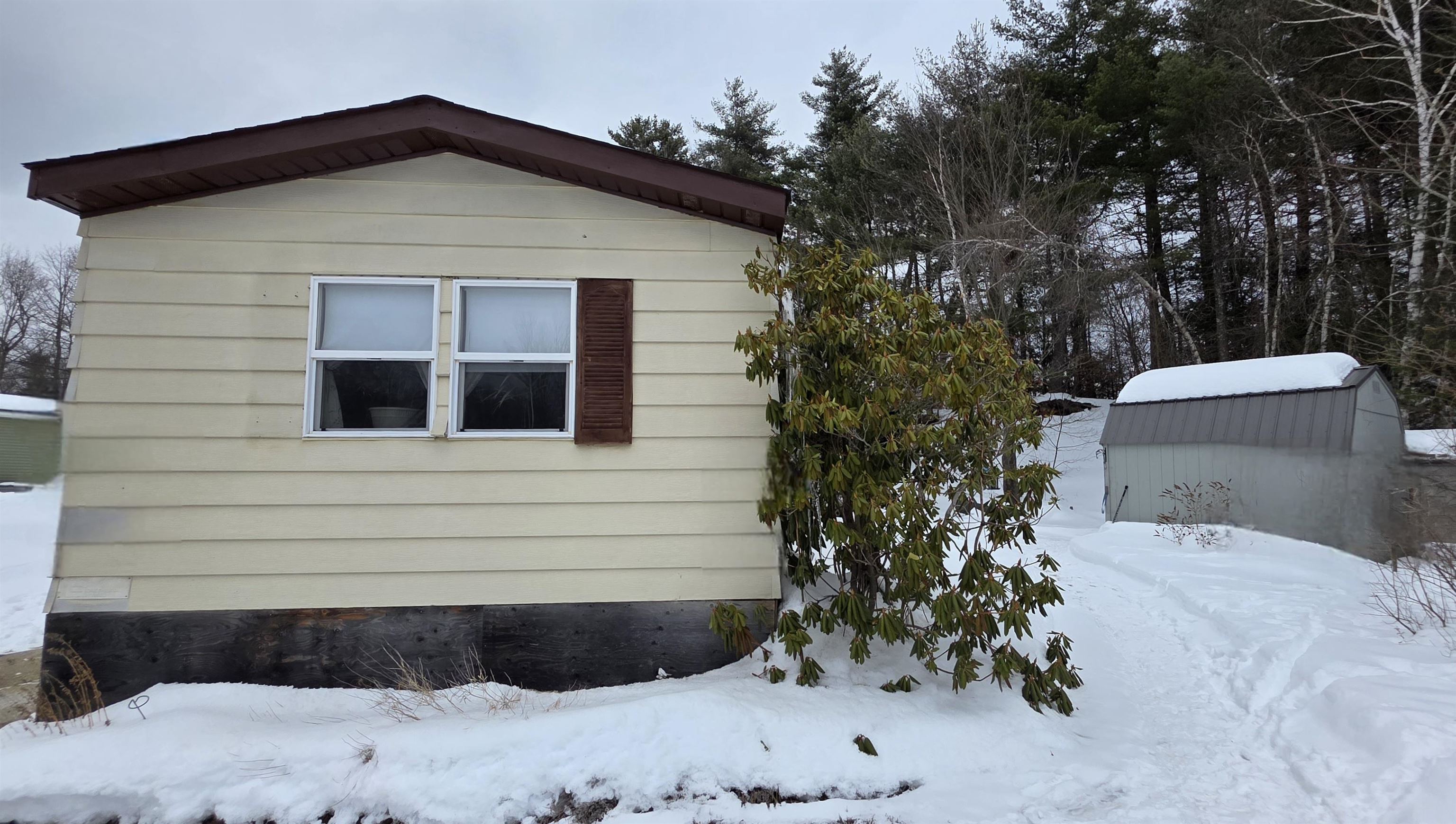 28 Vaillancourt Dr #23, New Ipswich, NH 03071