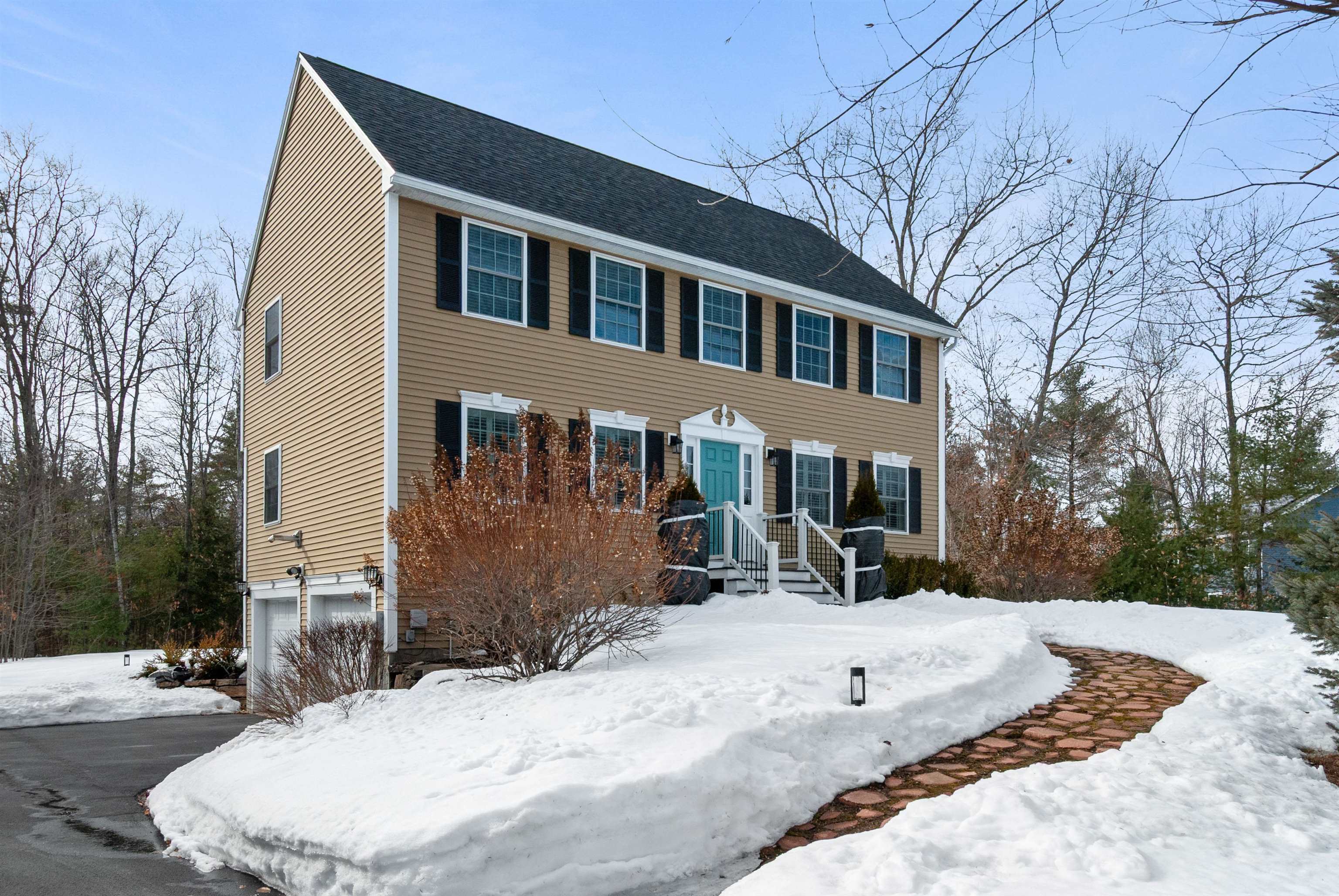 Photo of 7 Collins Circle Rochester NH 03867