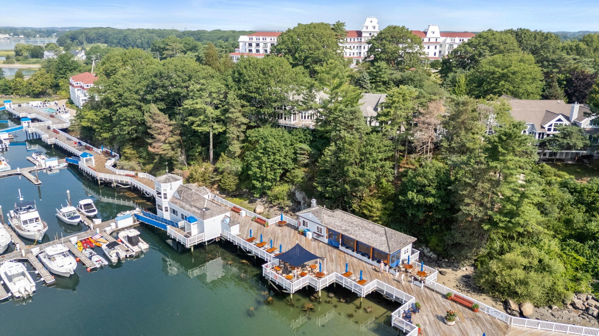 75 Marina Heights Rd, New Castle, NH 03854