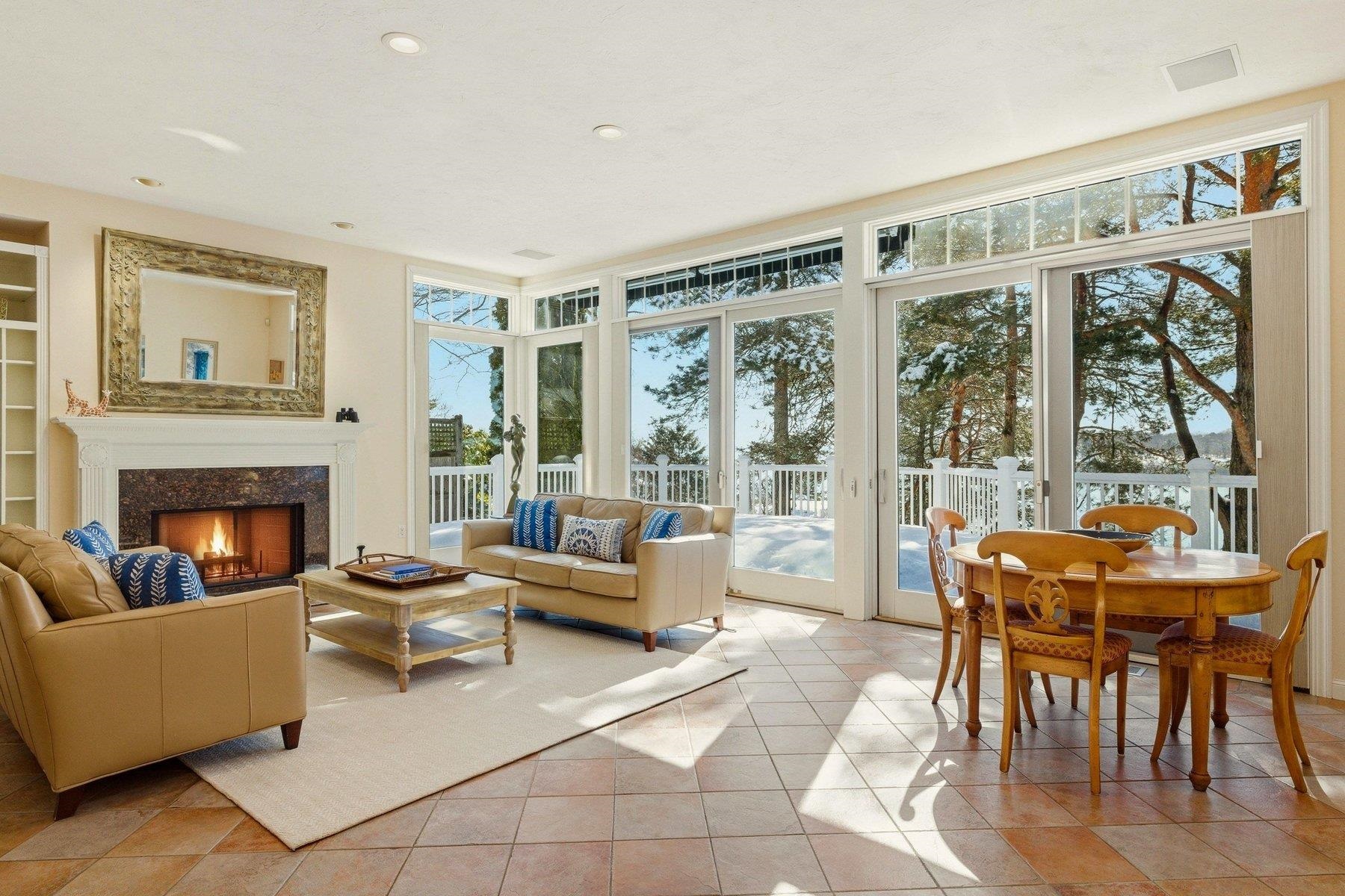 75 Marina Heights Rd, New Castle, NH 03854