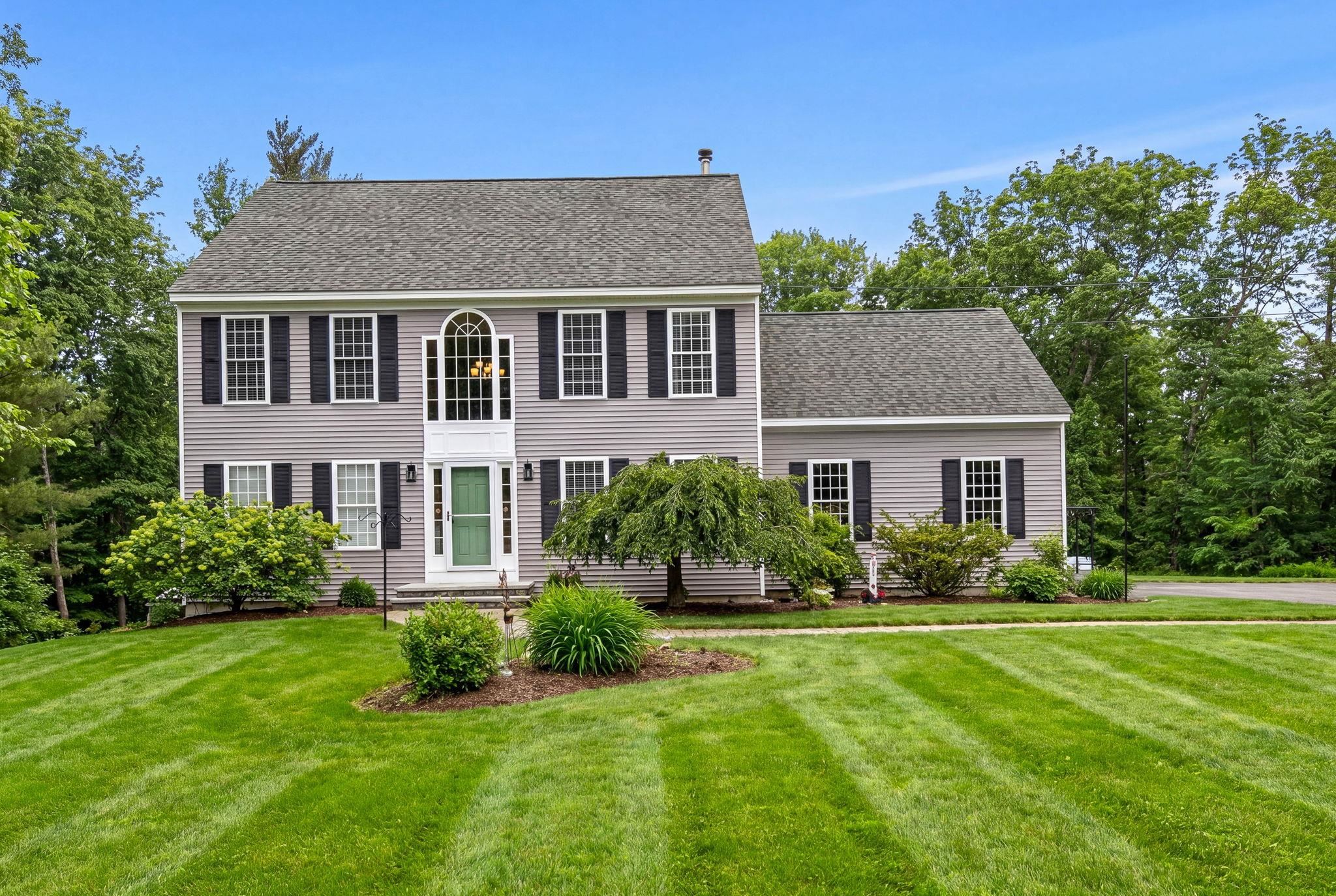 Goffstown NH&nbsp;Home for sale $750,000 $240 per sq.ft.