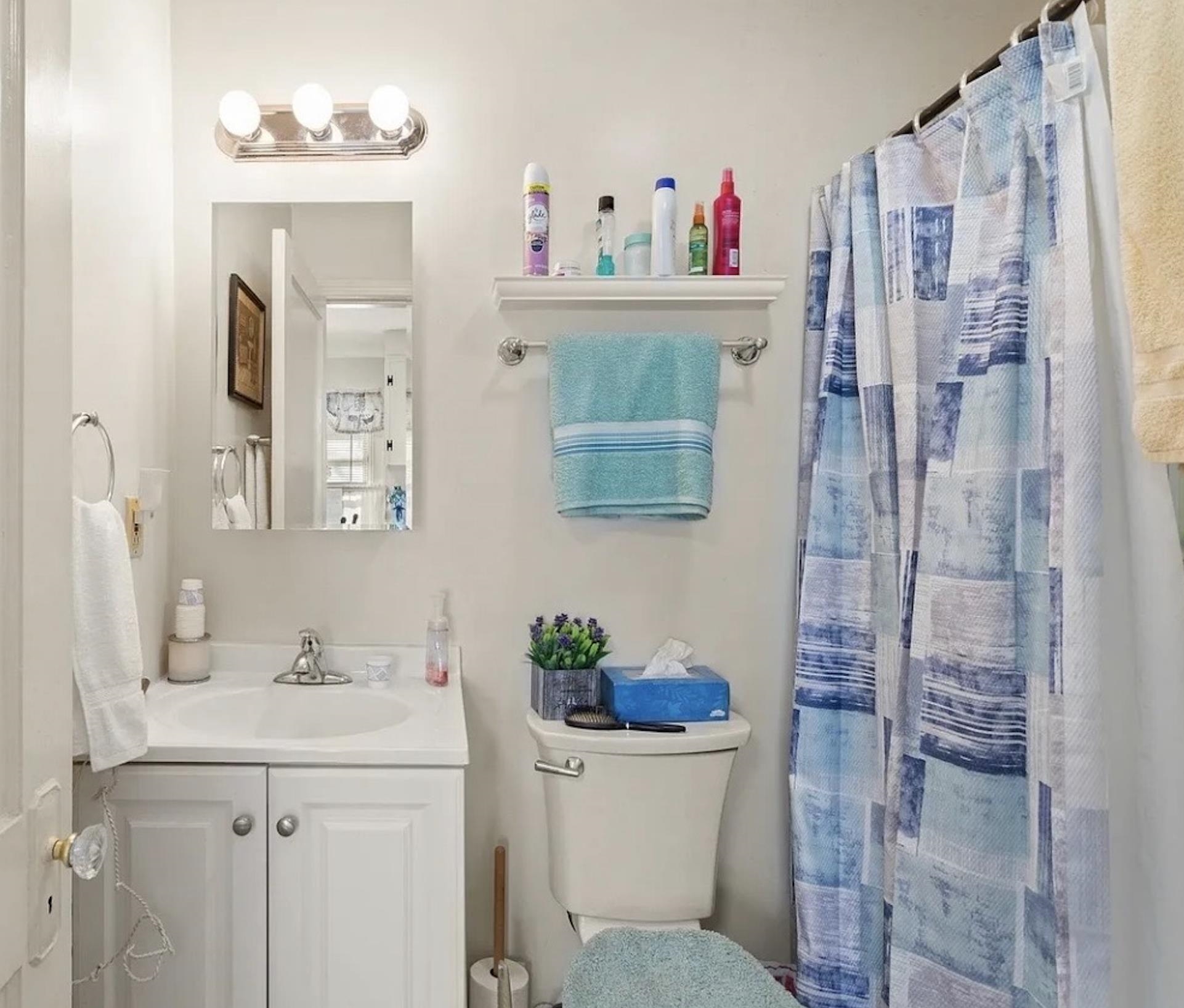 227 Laval St, Manchester, NH 03102