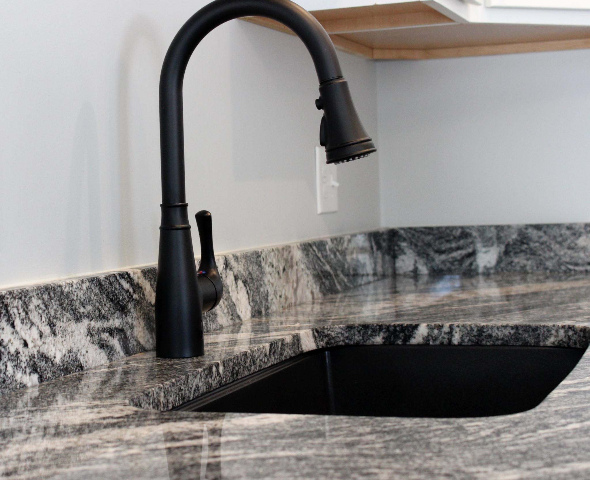 17 Callaway Dr, Concord, NH 03301