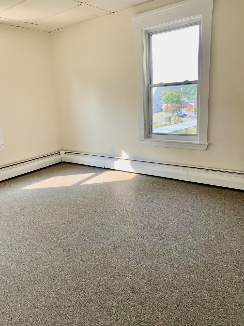 22 Tracy St, Lebanon, NH 03784