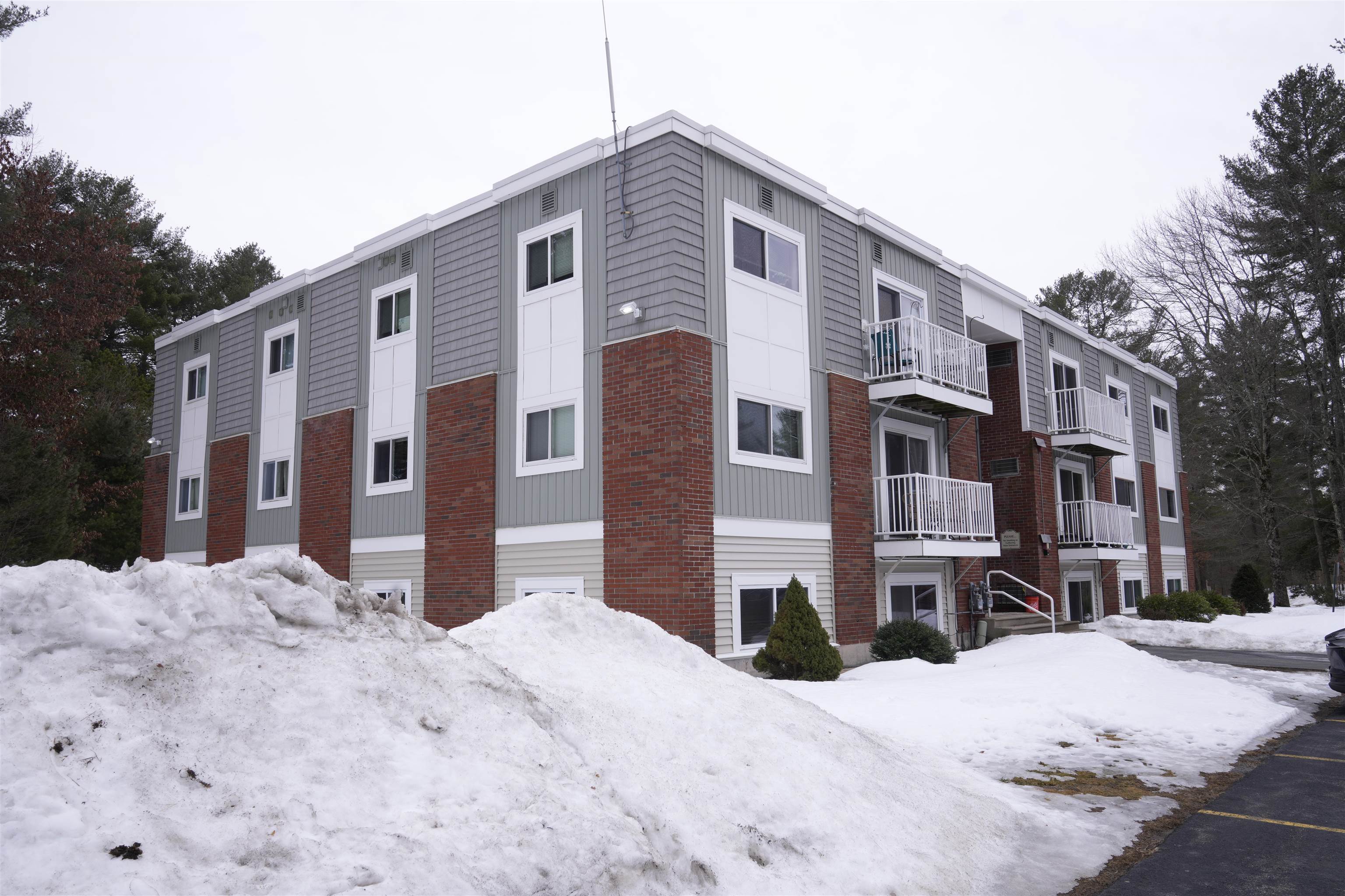 45C Constitution Dr, Londonderry, NH 03053