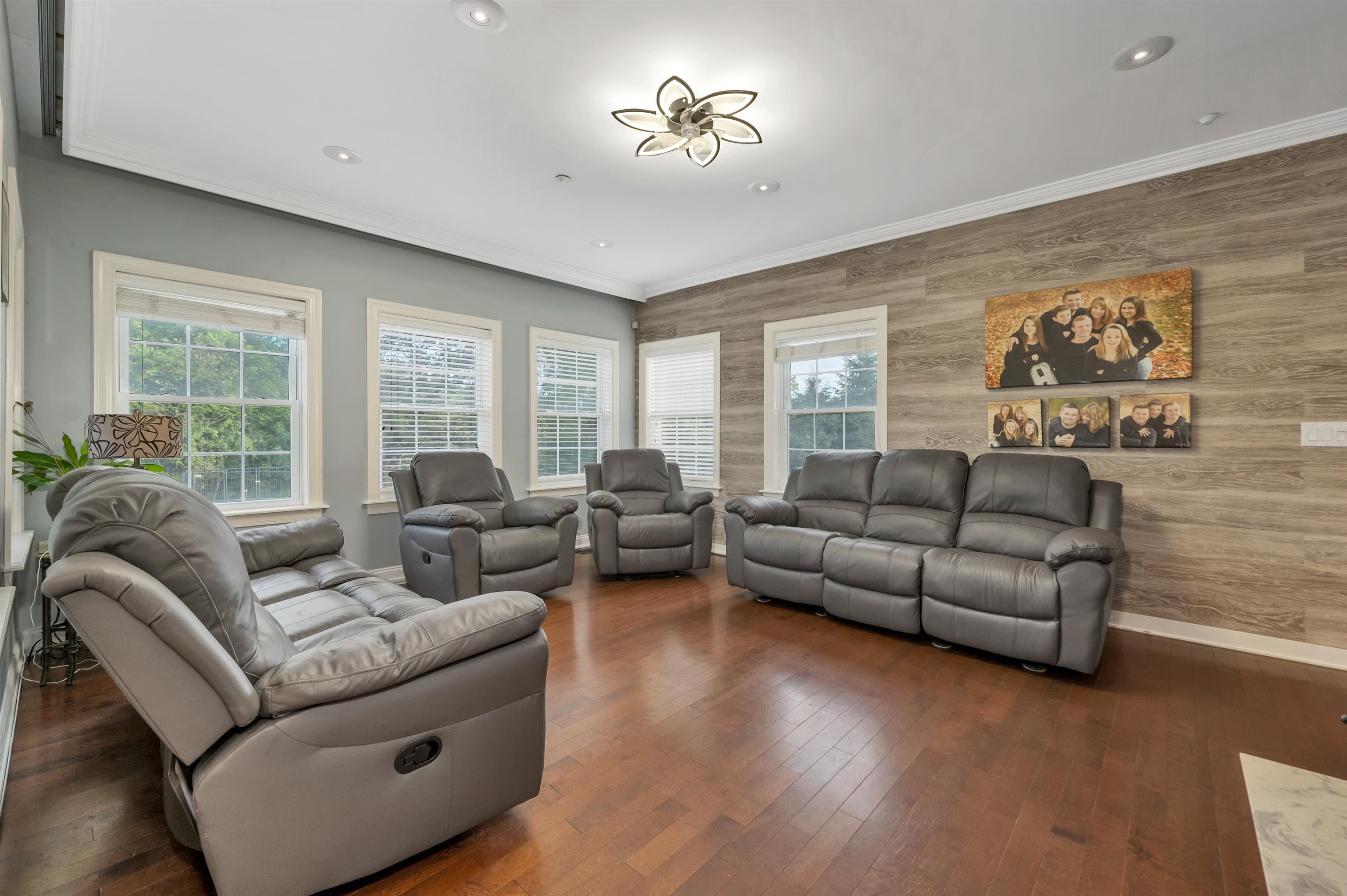 4 Black Bear Ct, Lebanon, NH 03766